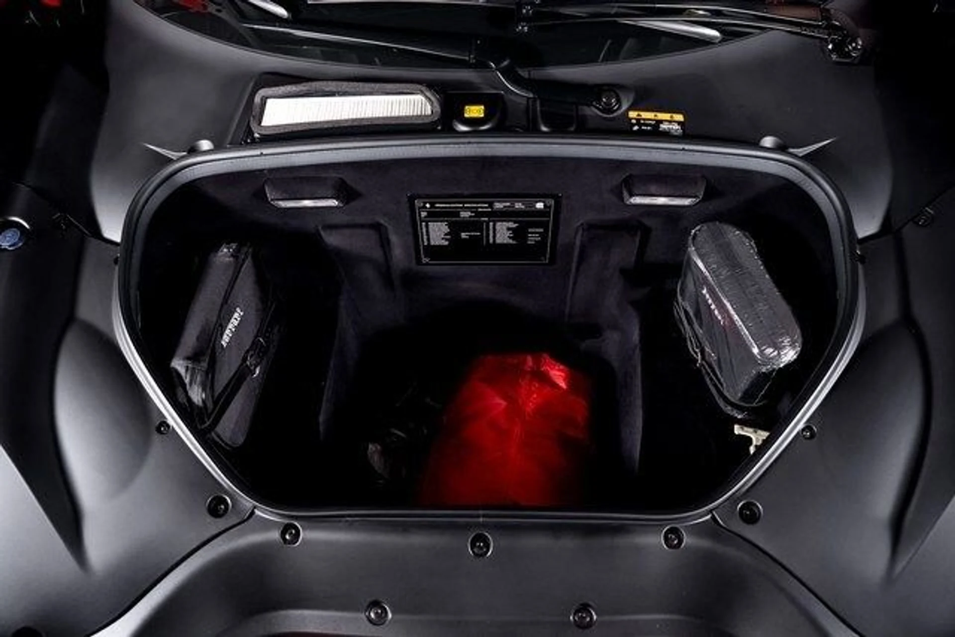 mph016_818225013_2c68e85afd1b30bca30b9c87a6a99116x_d9696aa1ee