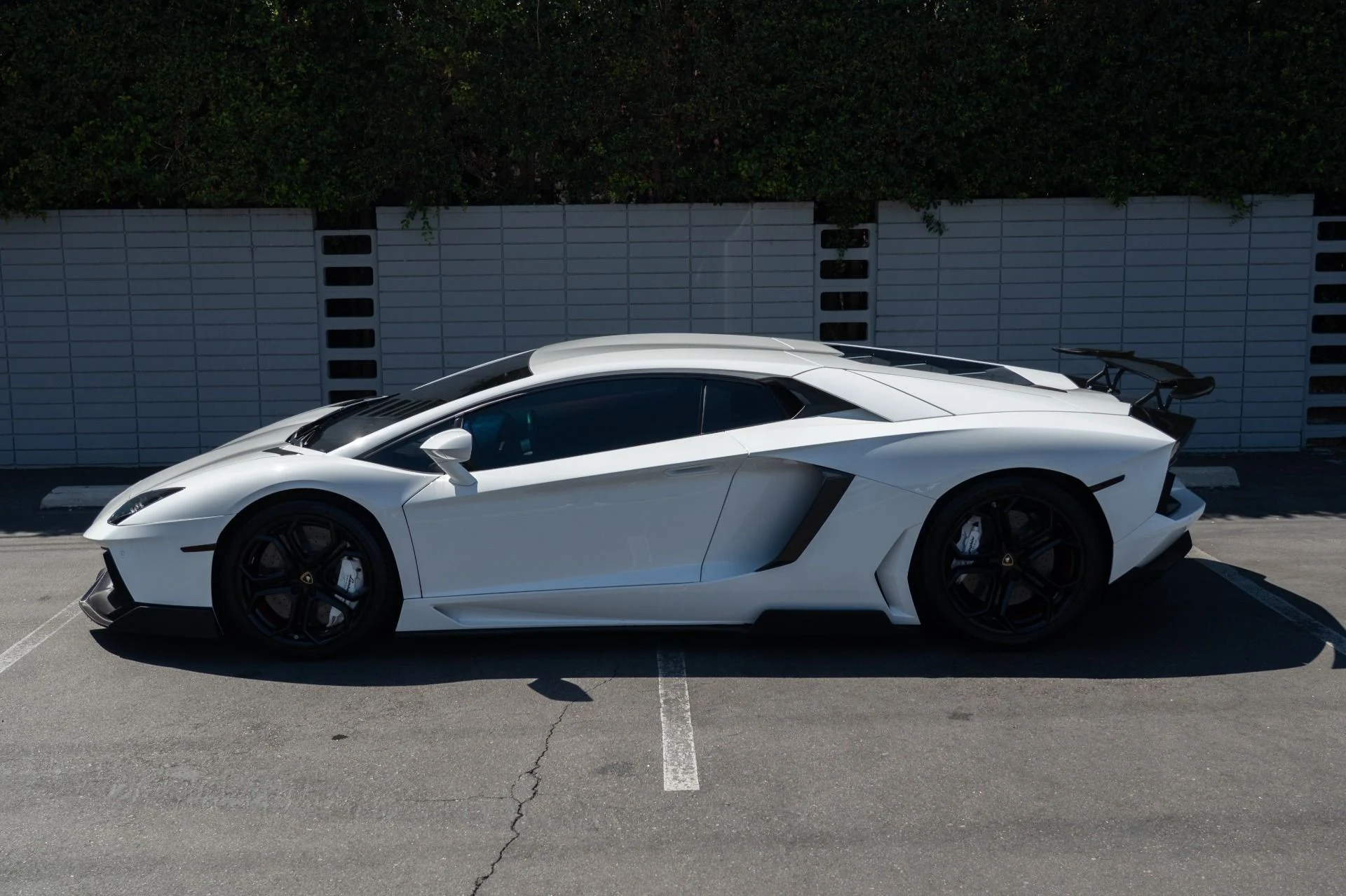 mph016_824580167_Used_2012_Lamborghini_Aventador_LP_700_4_1757453285_53bf354781