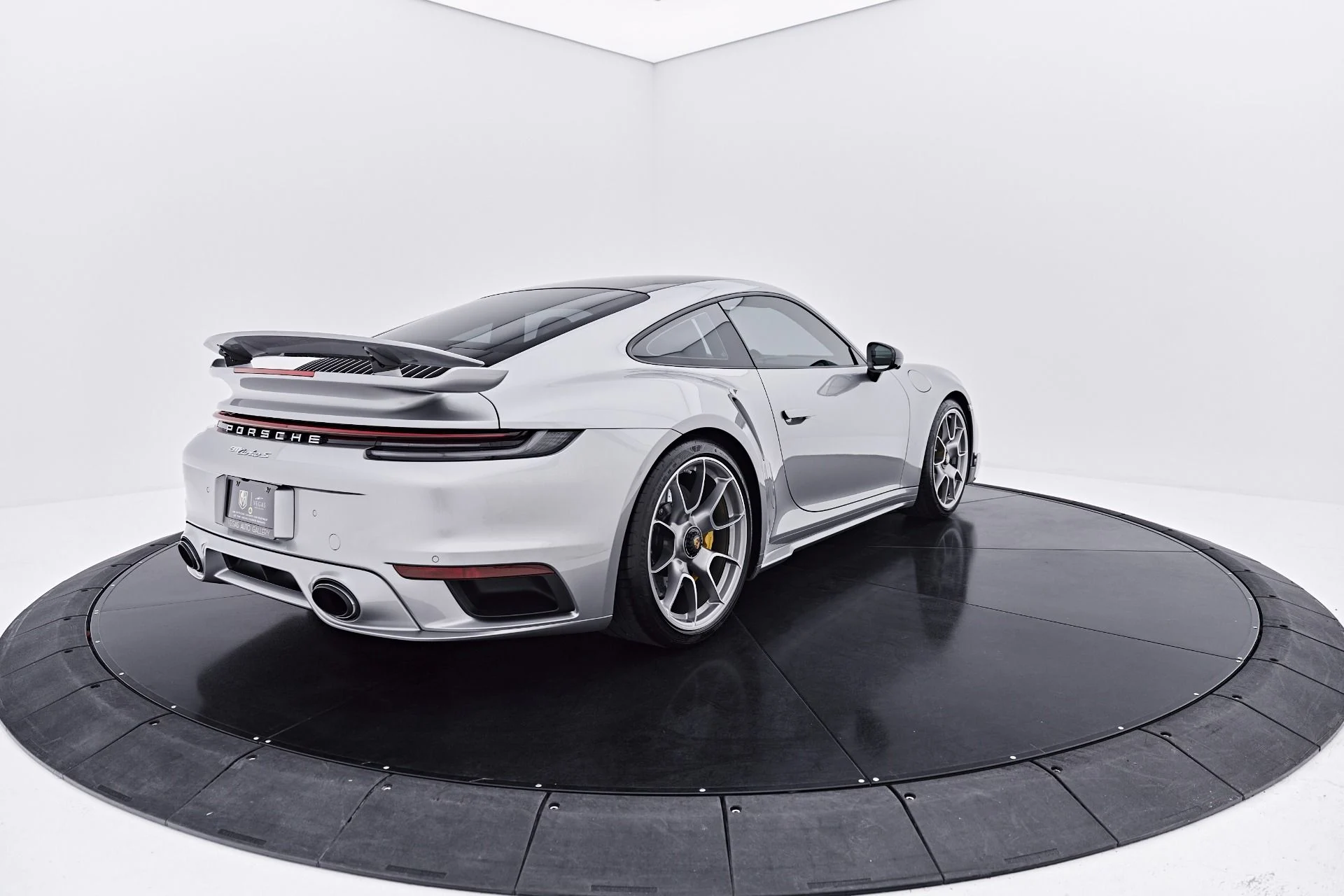 mph016_82964740_Used_2025_Porsche_911_Turbo_S_1785539125_f479f6ba9d