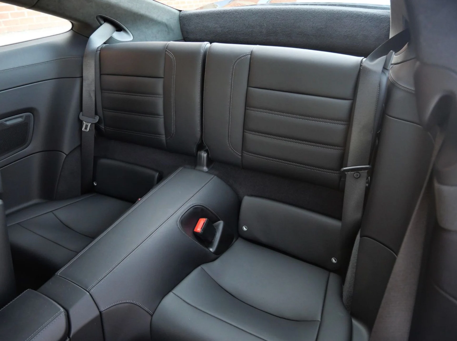 mph016_83003096_ea757a3f0bd649cf8bf2048aac42bc9b_4a98ef1e33