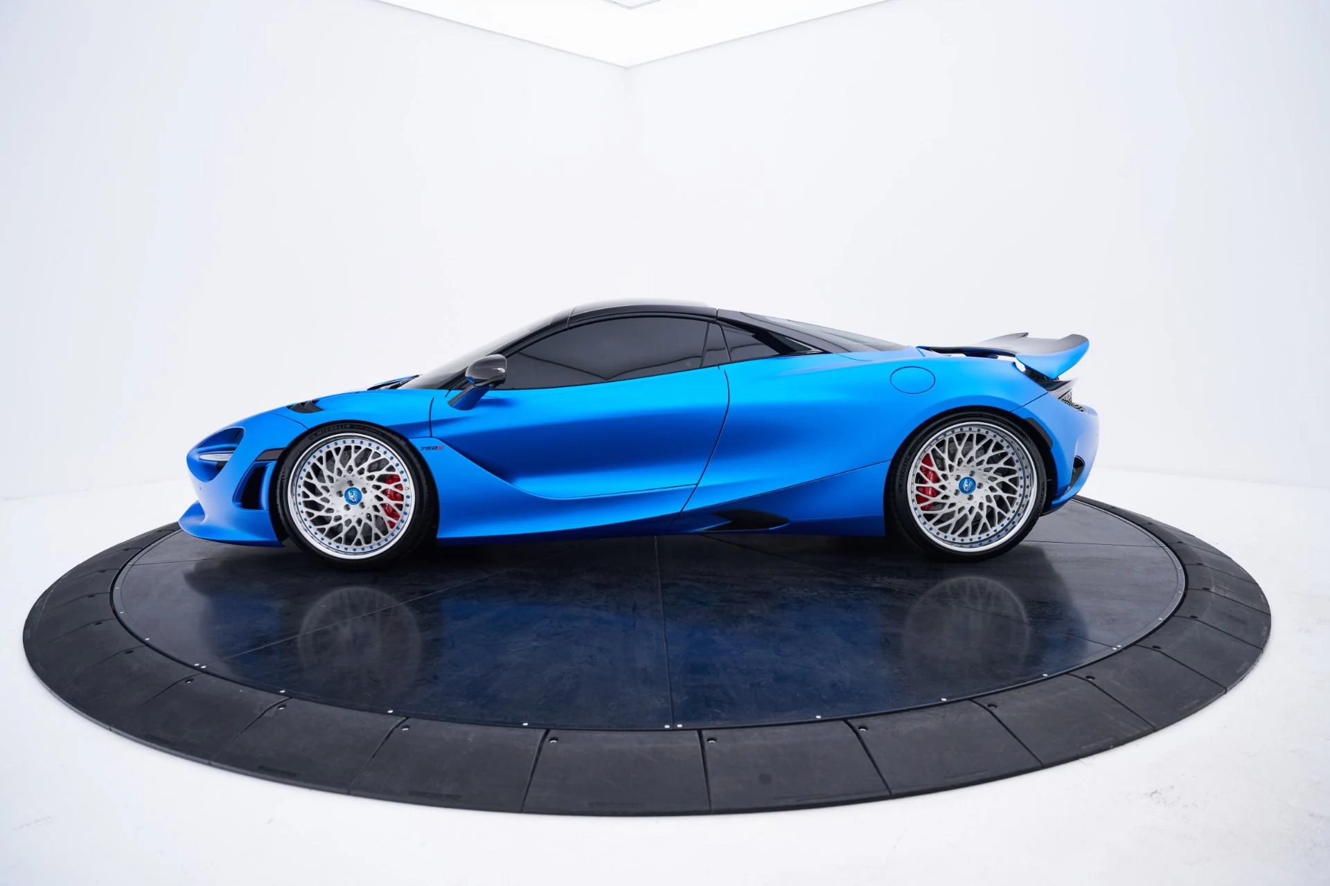 mph016_831446234_Used_2024_Mc_Laren_750_S_1793147364_0835ed3842