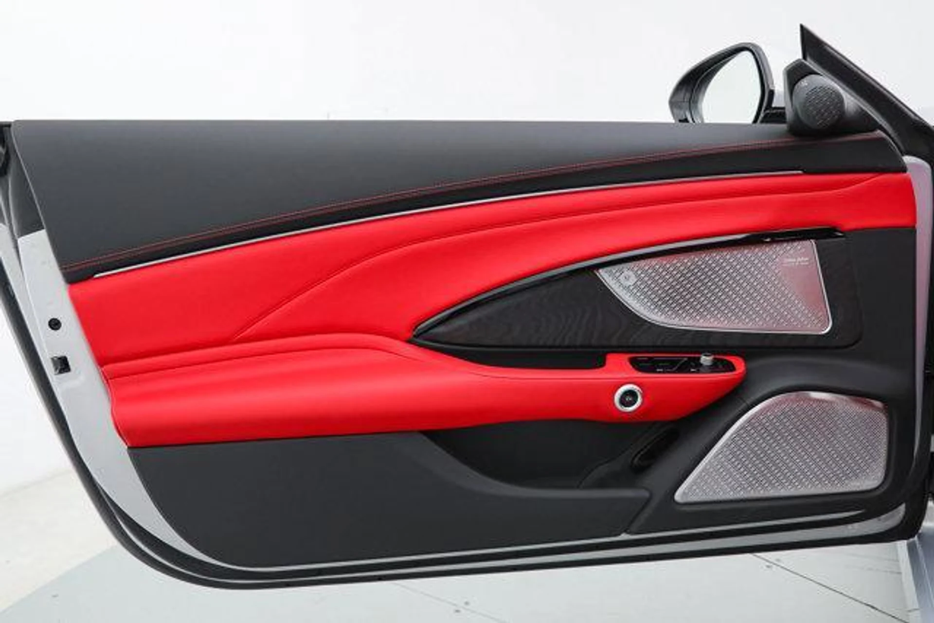 mph016_832485640_a_I9_VK_2_Cnjnhm9w0_BSK_Snb43e4eo_e78f0f3d25