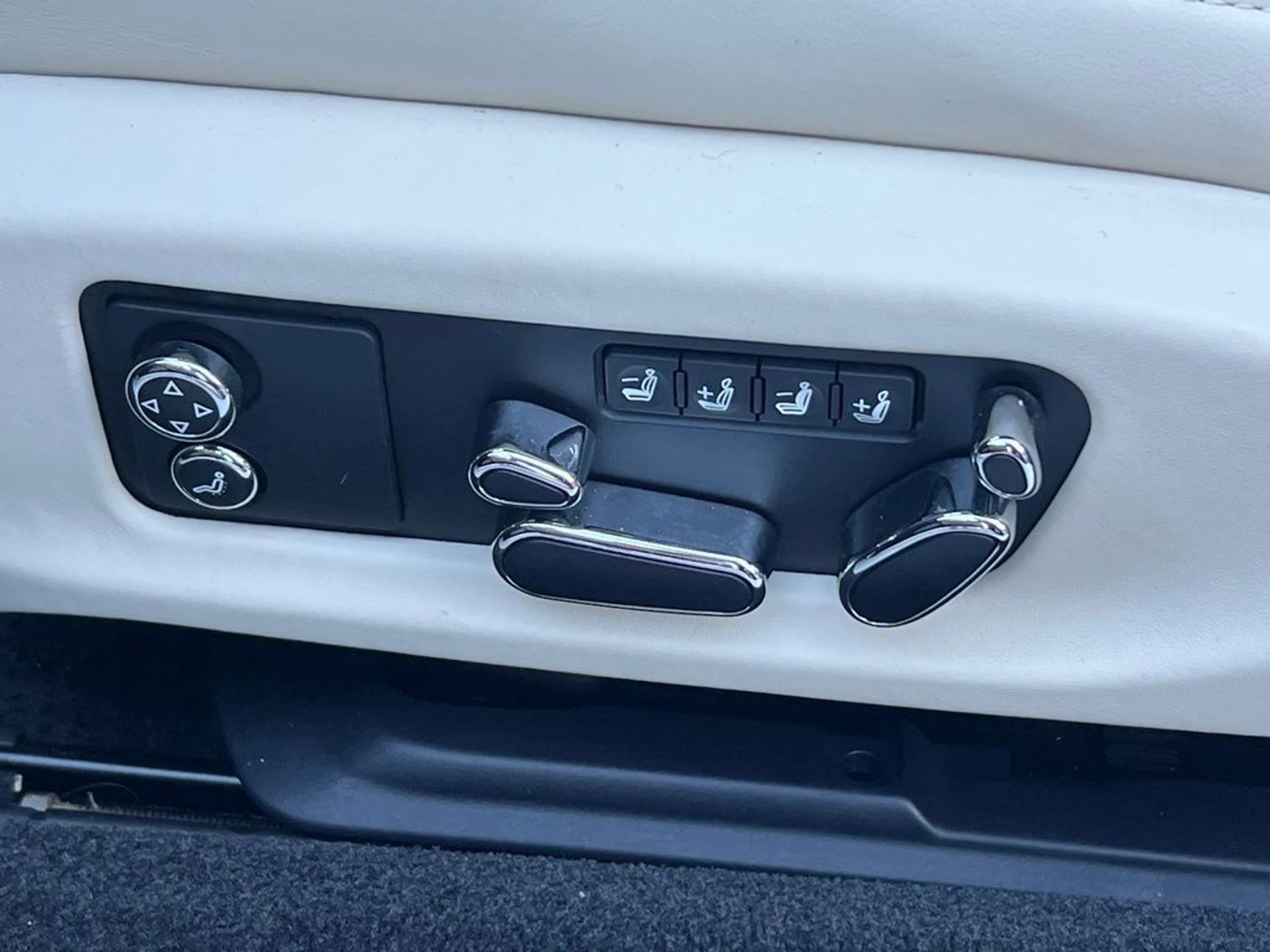 mph016_833778472_ba9653a1134c4e9f1e21b9aa431bcc52x_96118c16f4