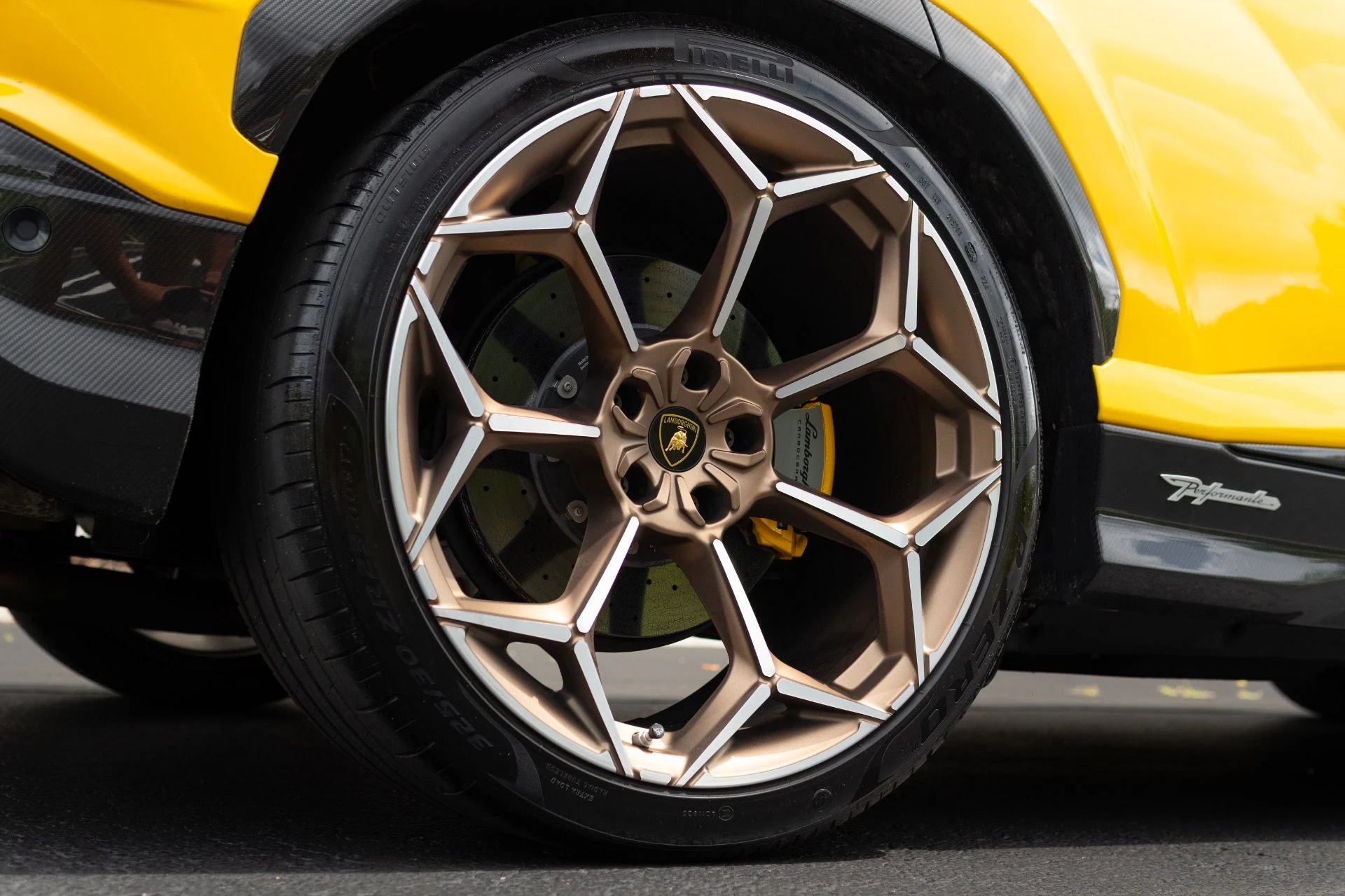 mph016_844661906_Used_2024_Lamborghini_Urus_Performante_1773952296_ecdaa8cb51