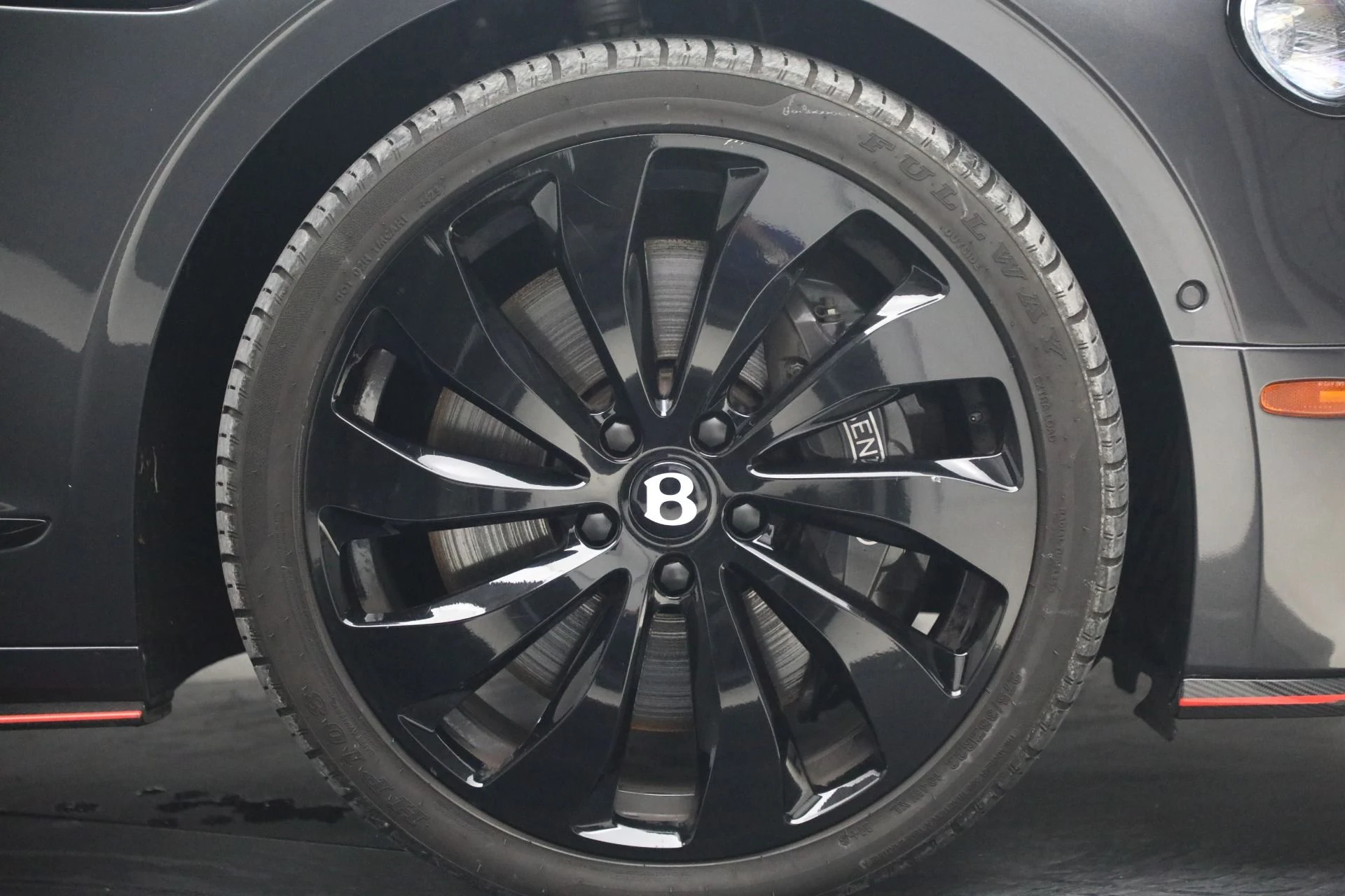 mph016_847757856_Used_2022_Bentley_Flying_Spur_V8_1770156779_0f5587801e