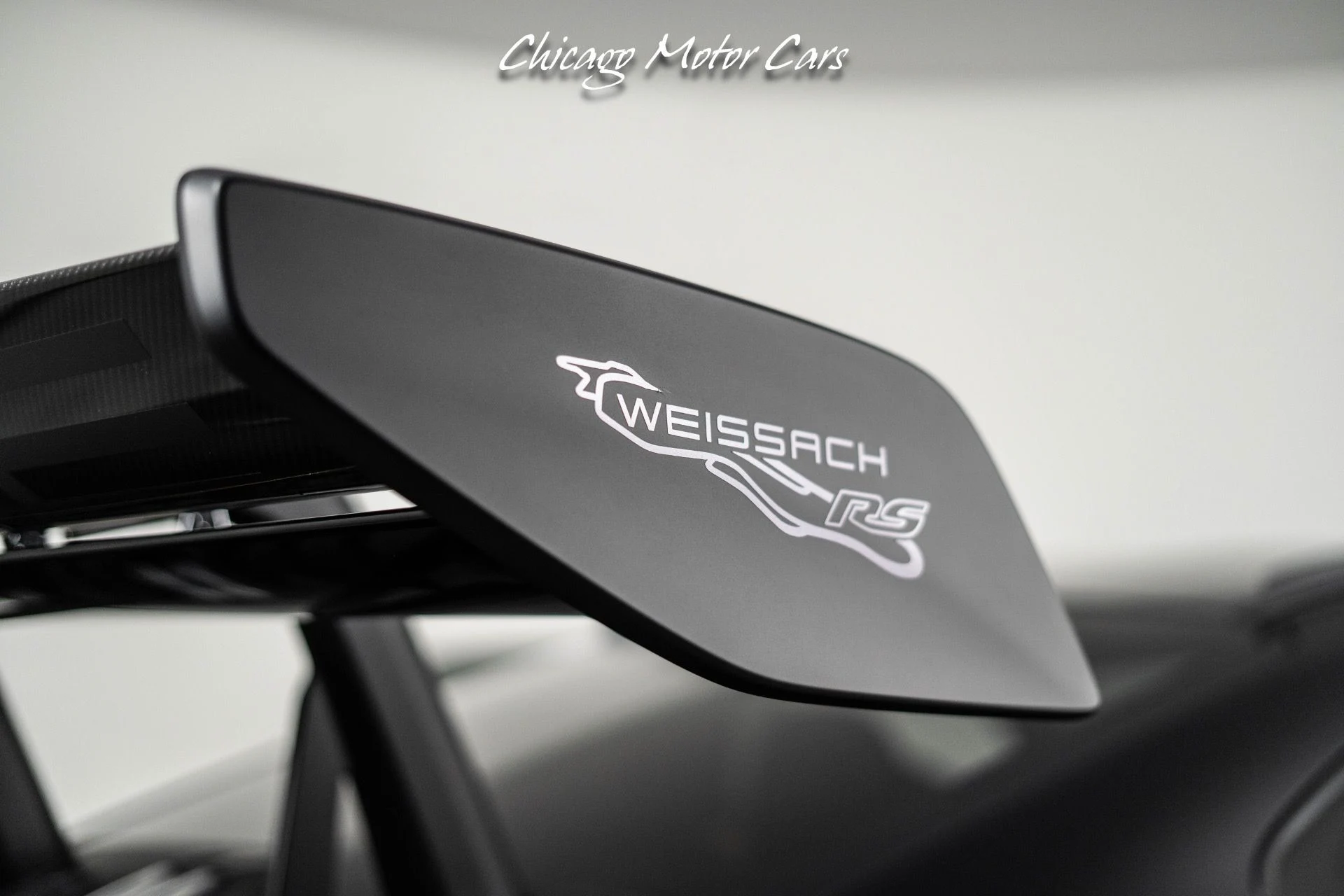 mph016_851842673_13397_p17_l_5fc7195024