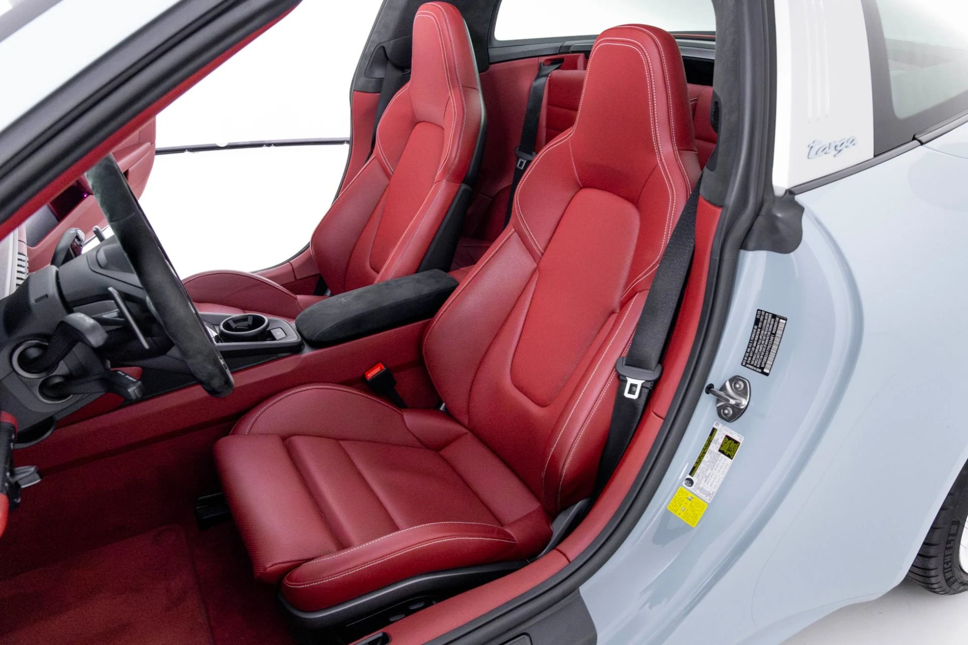 mph016_854347951_Used_2023_Porsche_911_Targa_4_GTS_1762298426_939772e072