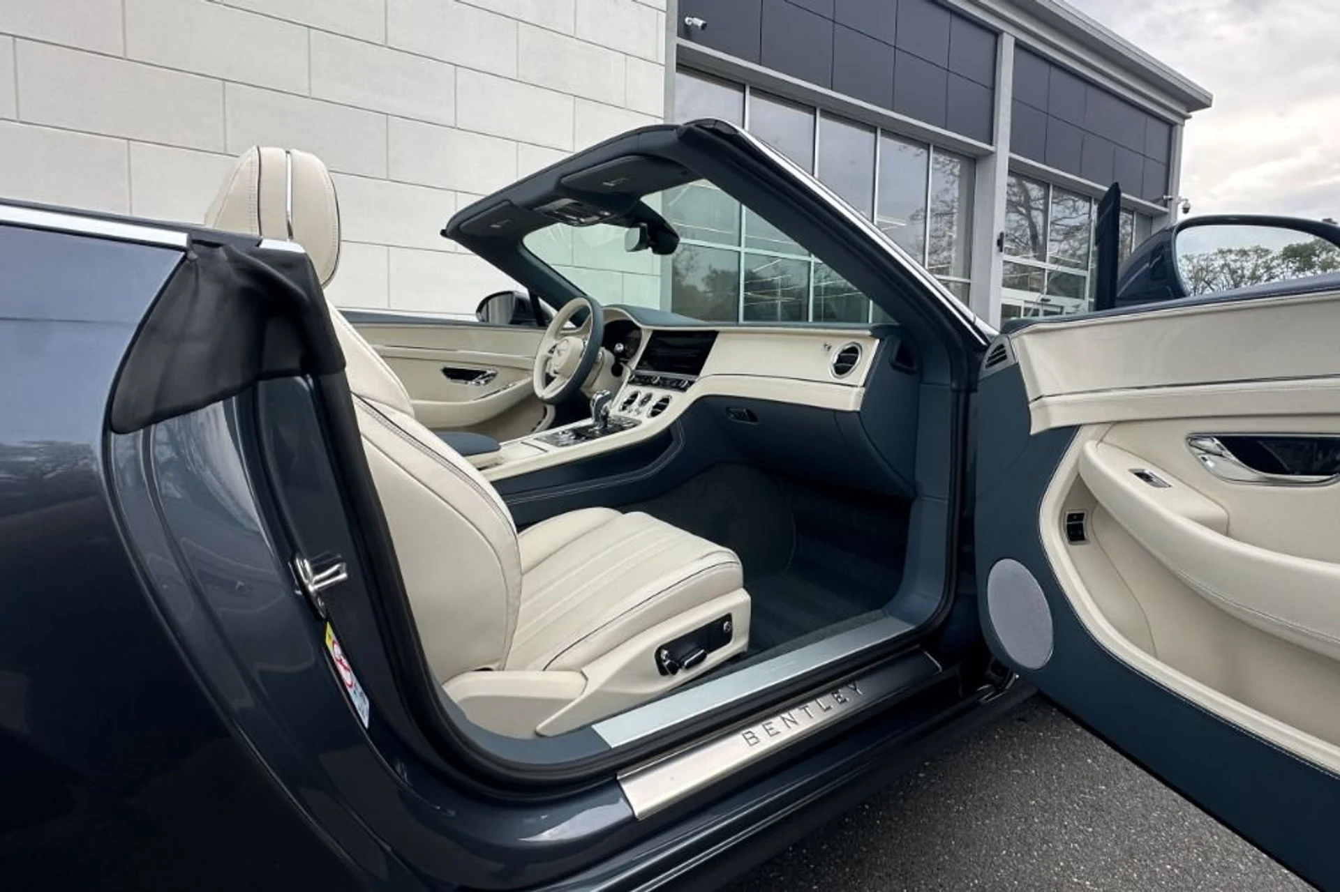 mph016_855832752_New_2026_Bentley_Continental_GT_GTC_1777983320_23fab4871e
