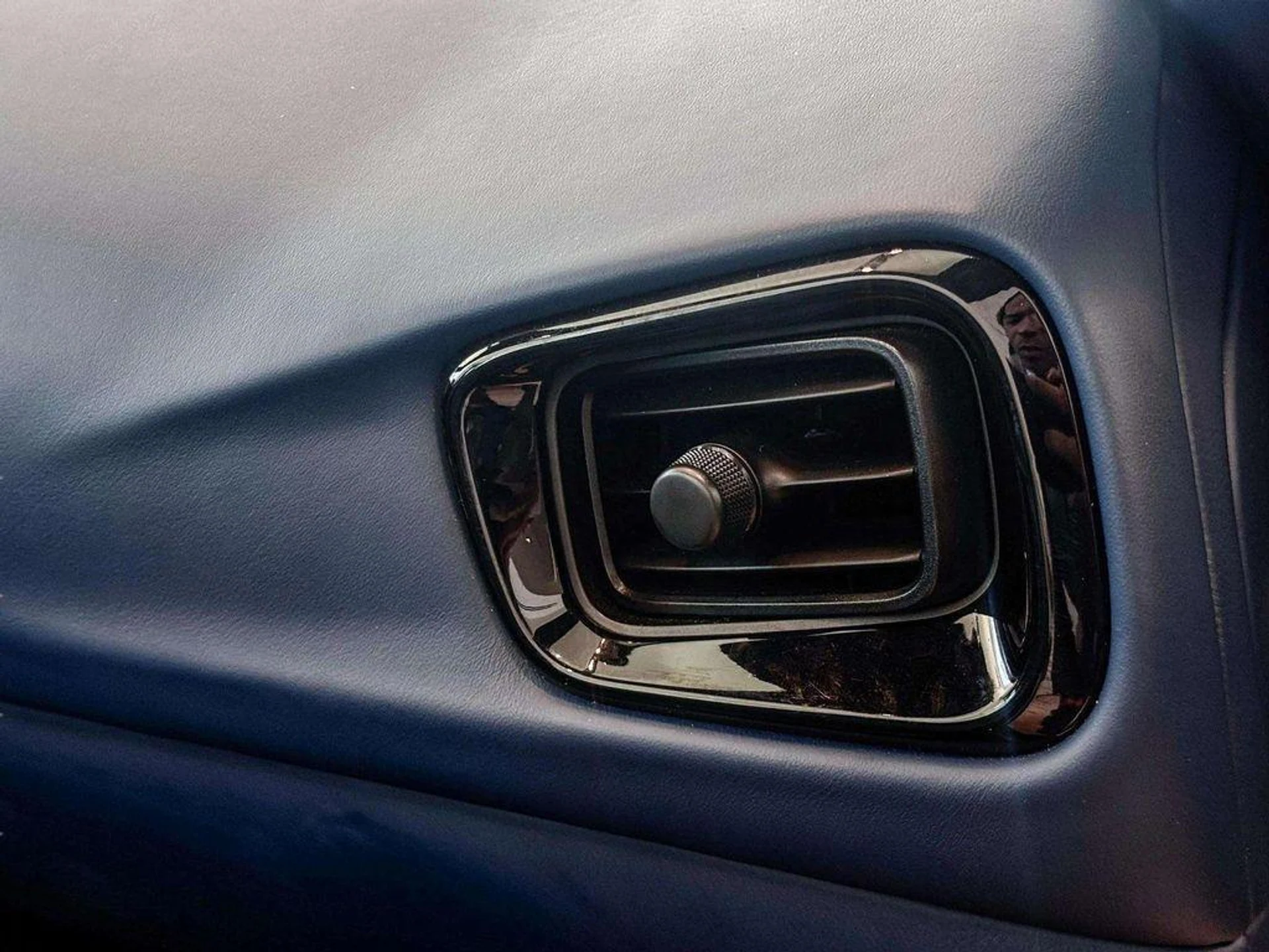 mph016_856653441_2_F_Jfv_Zg0_Ao_IFR_0v_Pt20r1_Xa_Izo8_c3a151de06