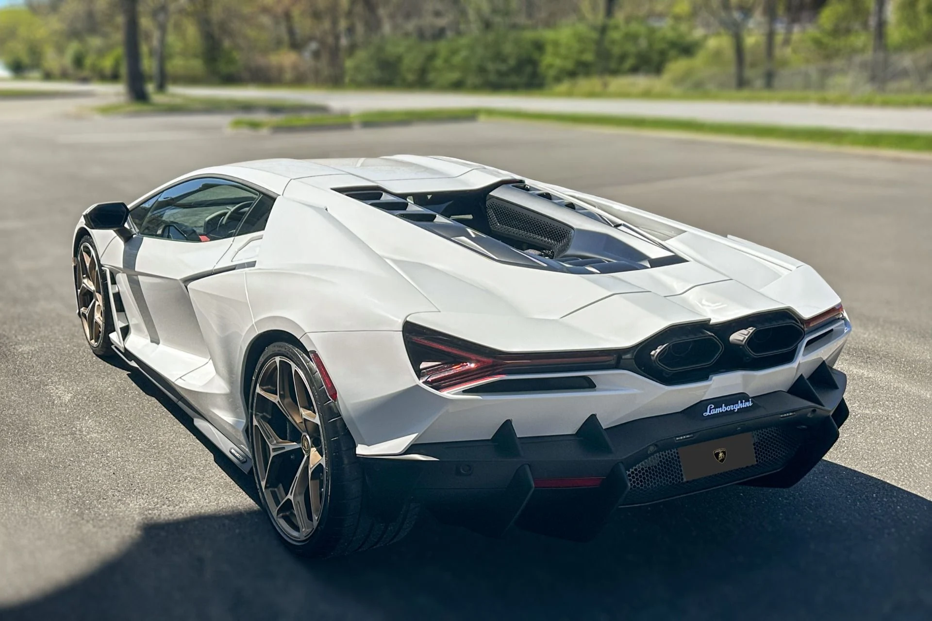 mph016_857517202_Used_2026_Lamborghini_Revuelto_1783720250_39fedaefd0