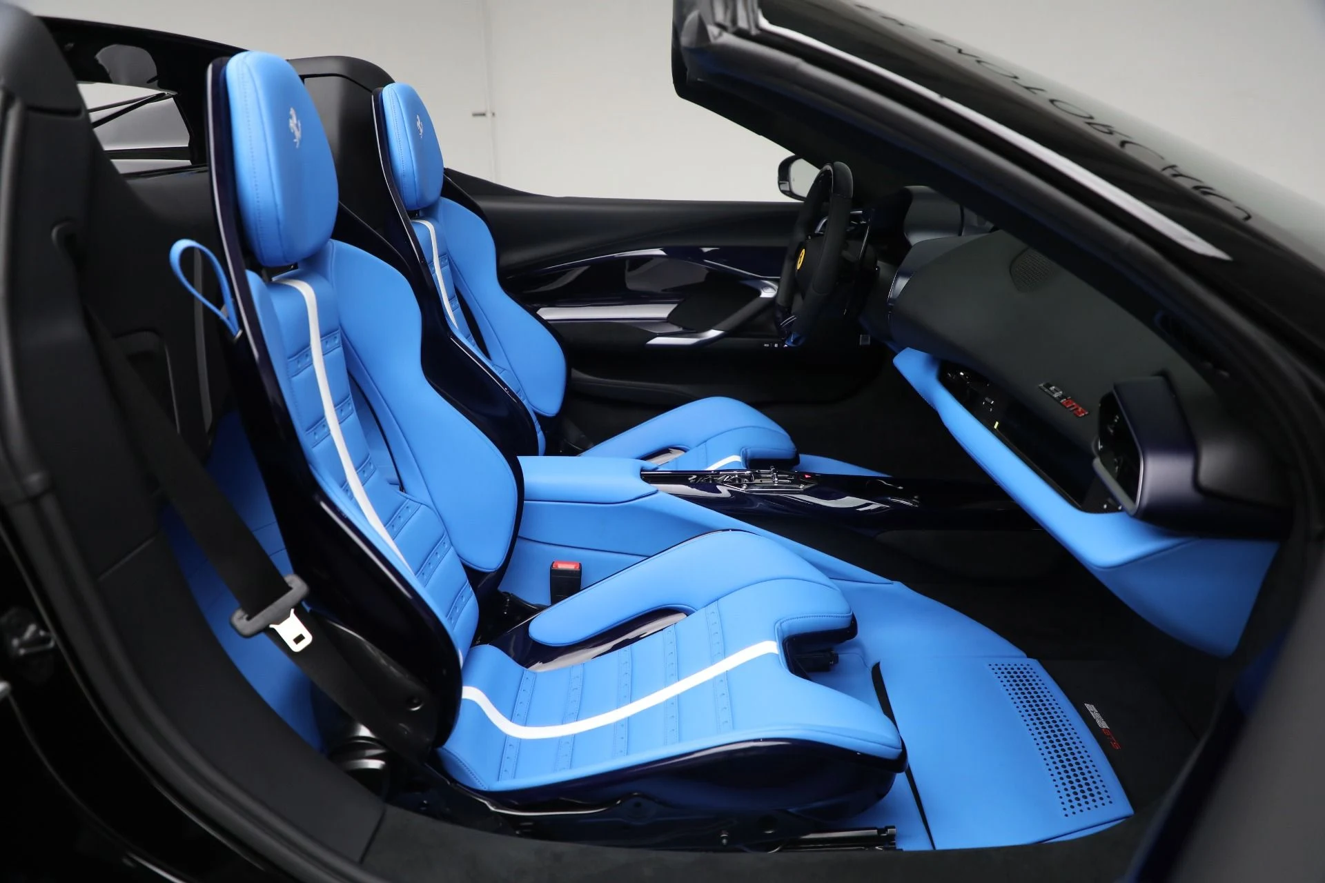 mph016_860409931_Used_2024_Ferrari_296_GTS_1769801345_082fe2a354