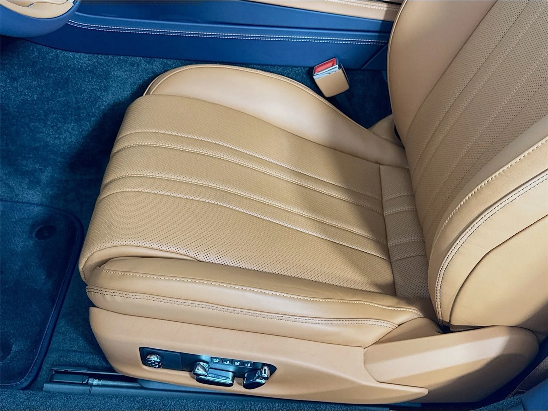 mph016_861082634_0bcb46863f37d68bd847e9469db3513dx_a6c0fbc210