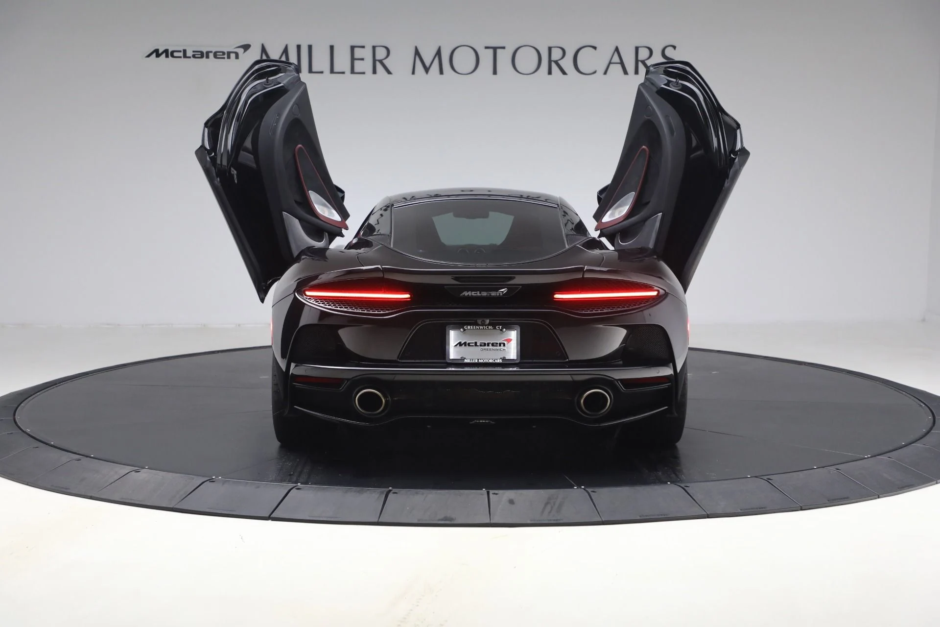 mph016_861442444_Used_2023_Mc_Laren_GT_Pioneer_fa9f6d8b3b