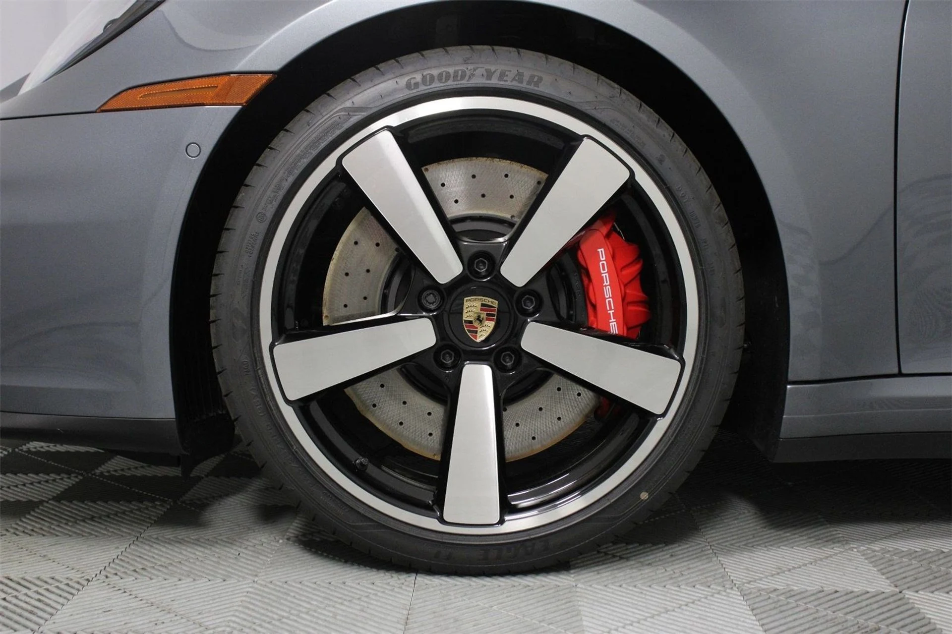 mph016_865075071_6d1127c178e140515a30a1be81534eff_5973385667