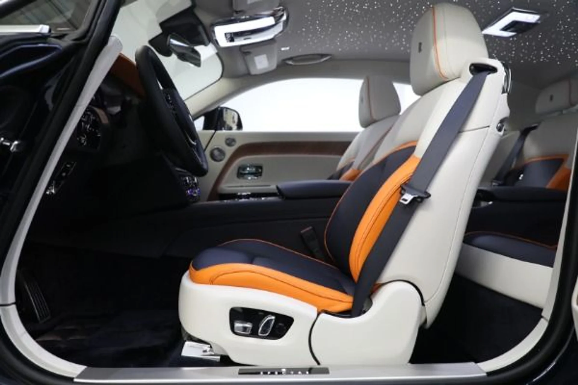 mph016_867973383_New_2024_Rolls_Royce_Spectre_2b1fb522cc