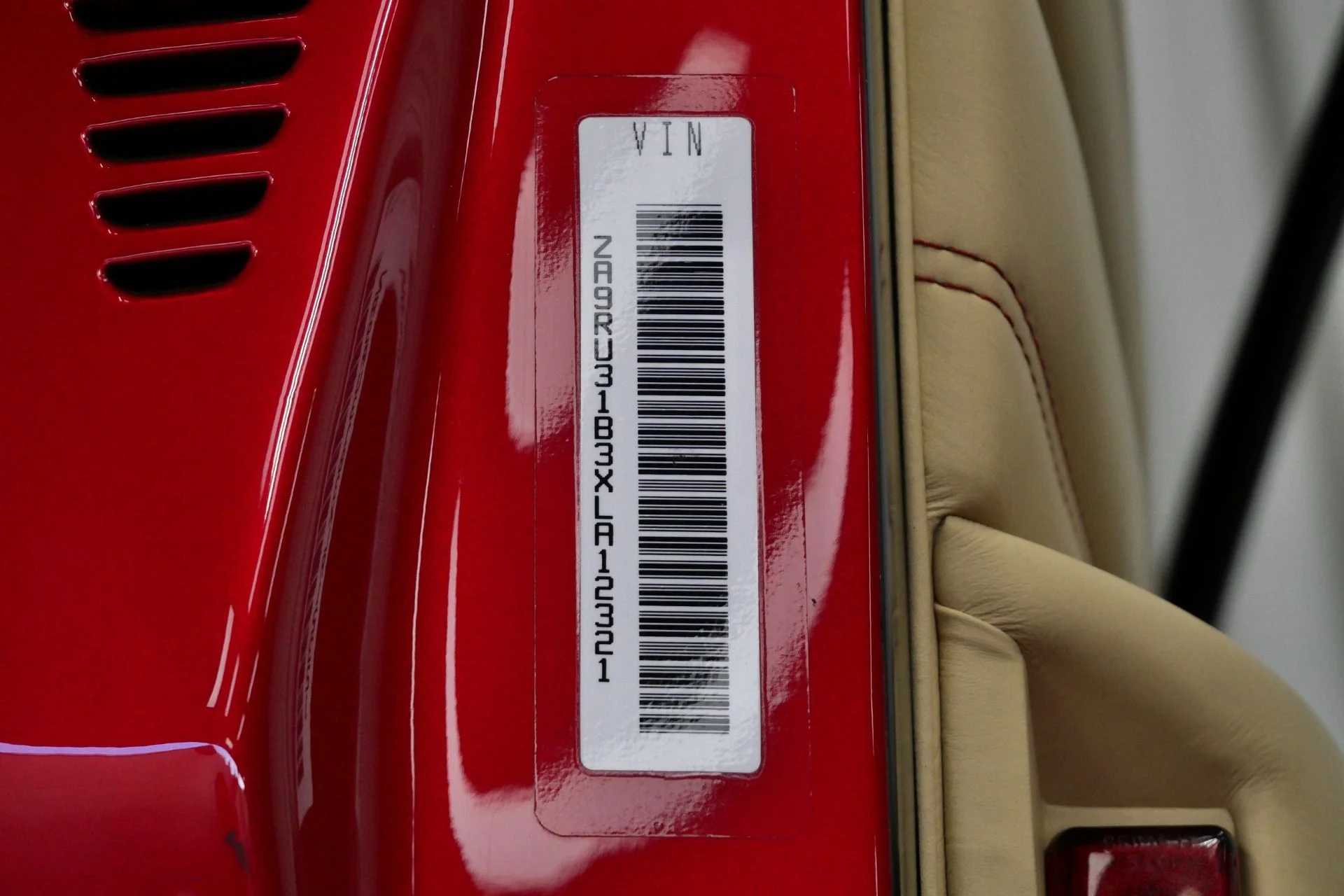 mph016_872166674_Used_1999_Lamborghini_Diablo_VT_Roadster_1747320000_a212ac2b5b