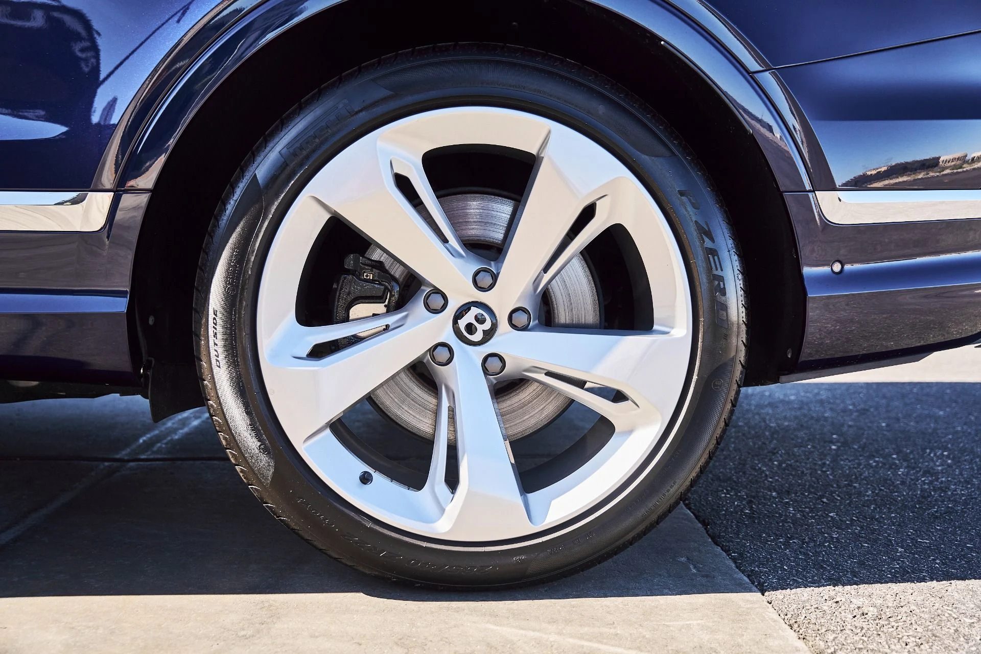 mph016_872309301_Used_2025_Bentley_Bentayga_EWB_1780709362_41dace11f2