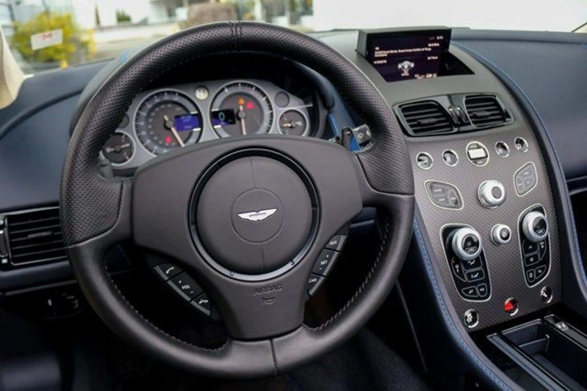 mph016_872591449_17_c45acd2f43