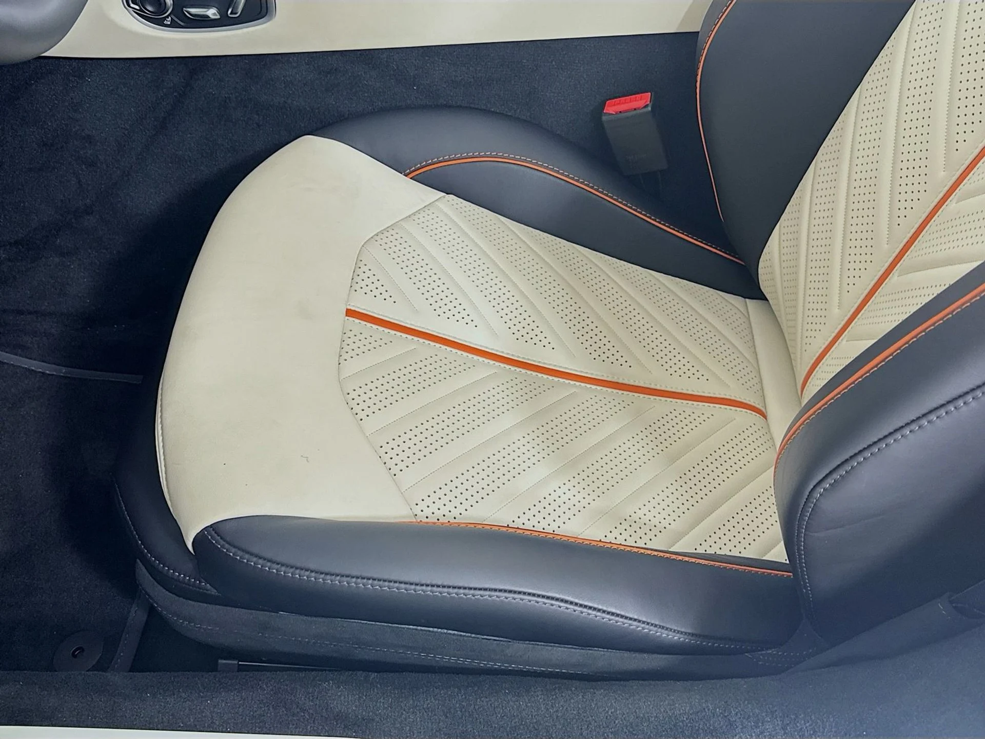 mph016_874898059_80a9283a5752520bfb464b9c3e04a555x_a310cfb698