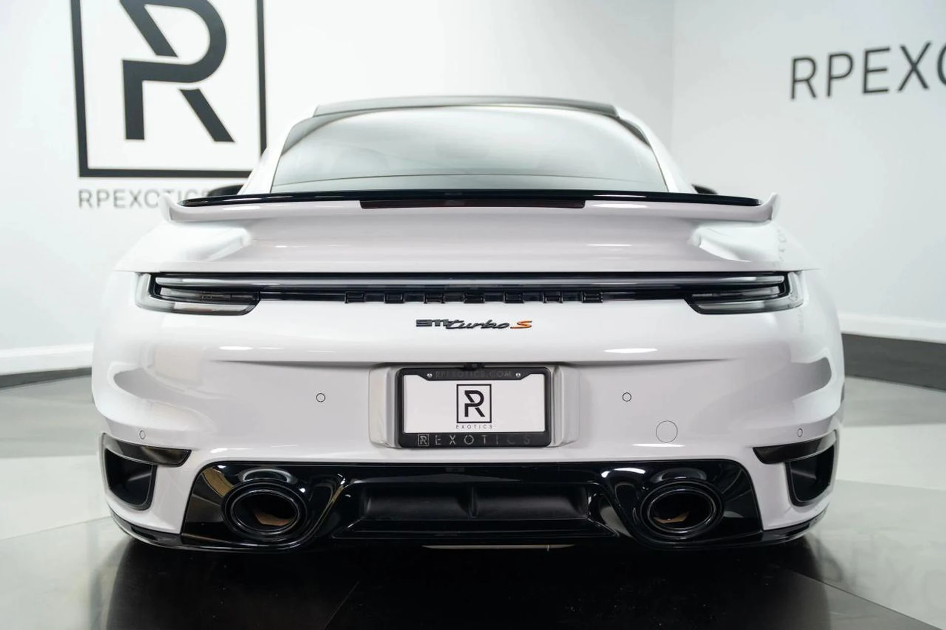 mph016_875450658_f8227154199d4f1dedfd0b467d26286d_3706a57adb