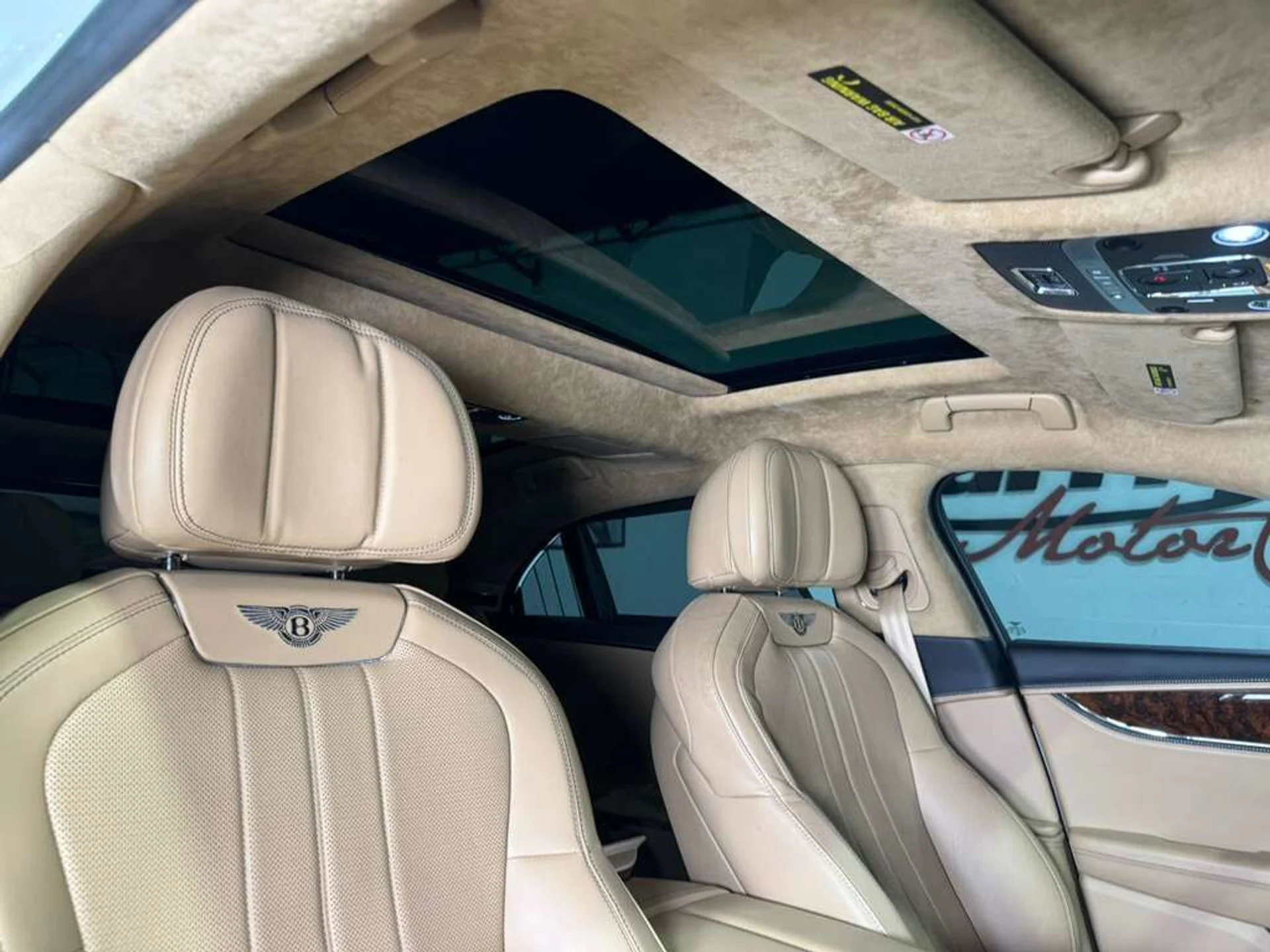 mph016_889835710_9714b6645f831d8c2588e25b6a18509d_f38cb3d173