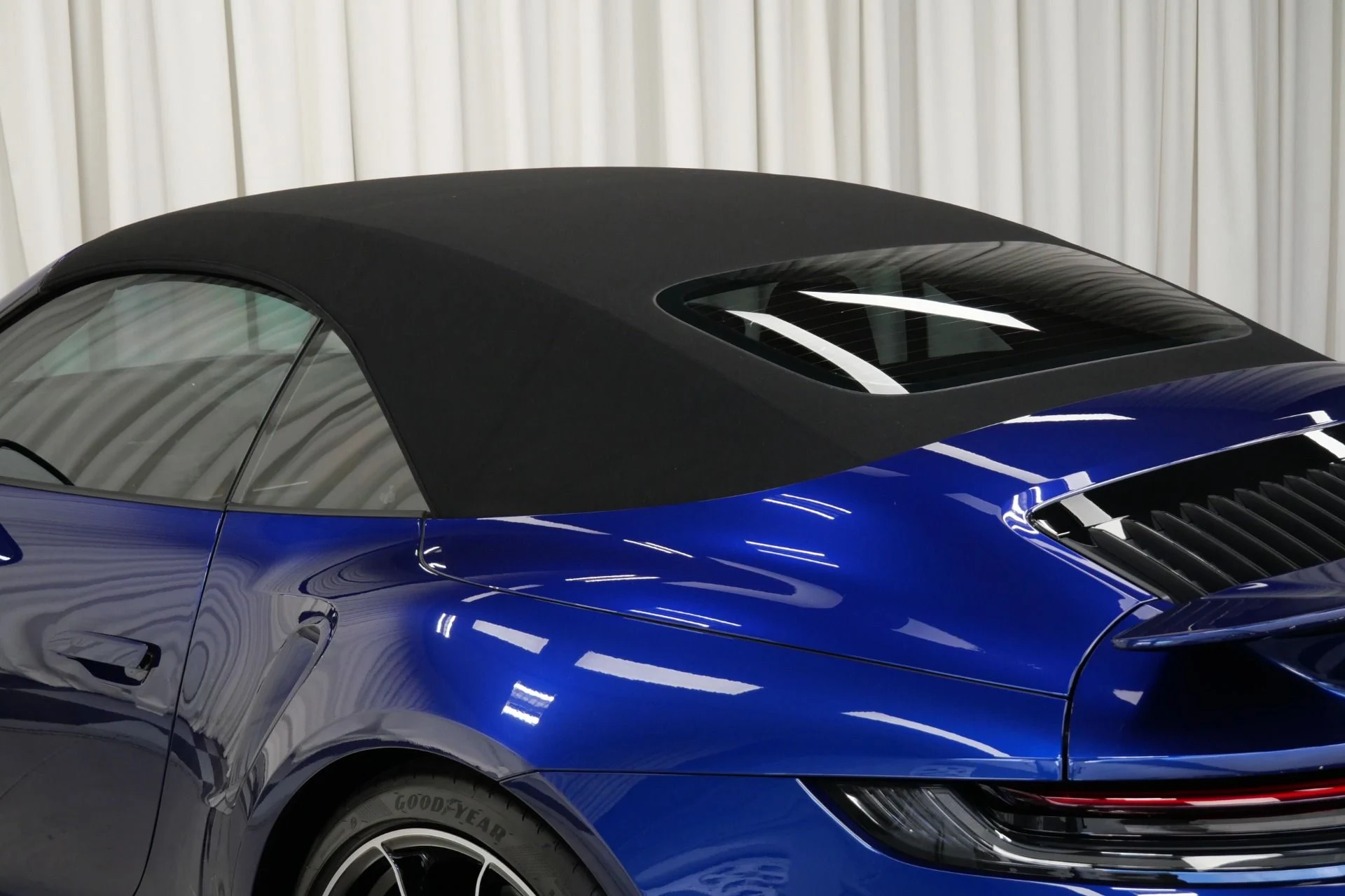 mph016_890712414_Used_2023_Porsche_911_Turbo_S_Cabriolet_1758898003_8c7dfa5a58