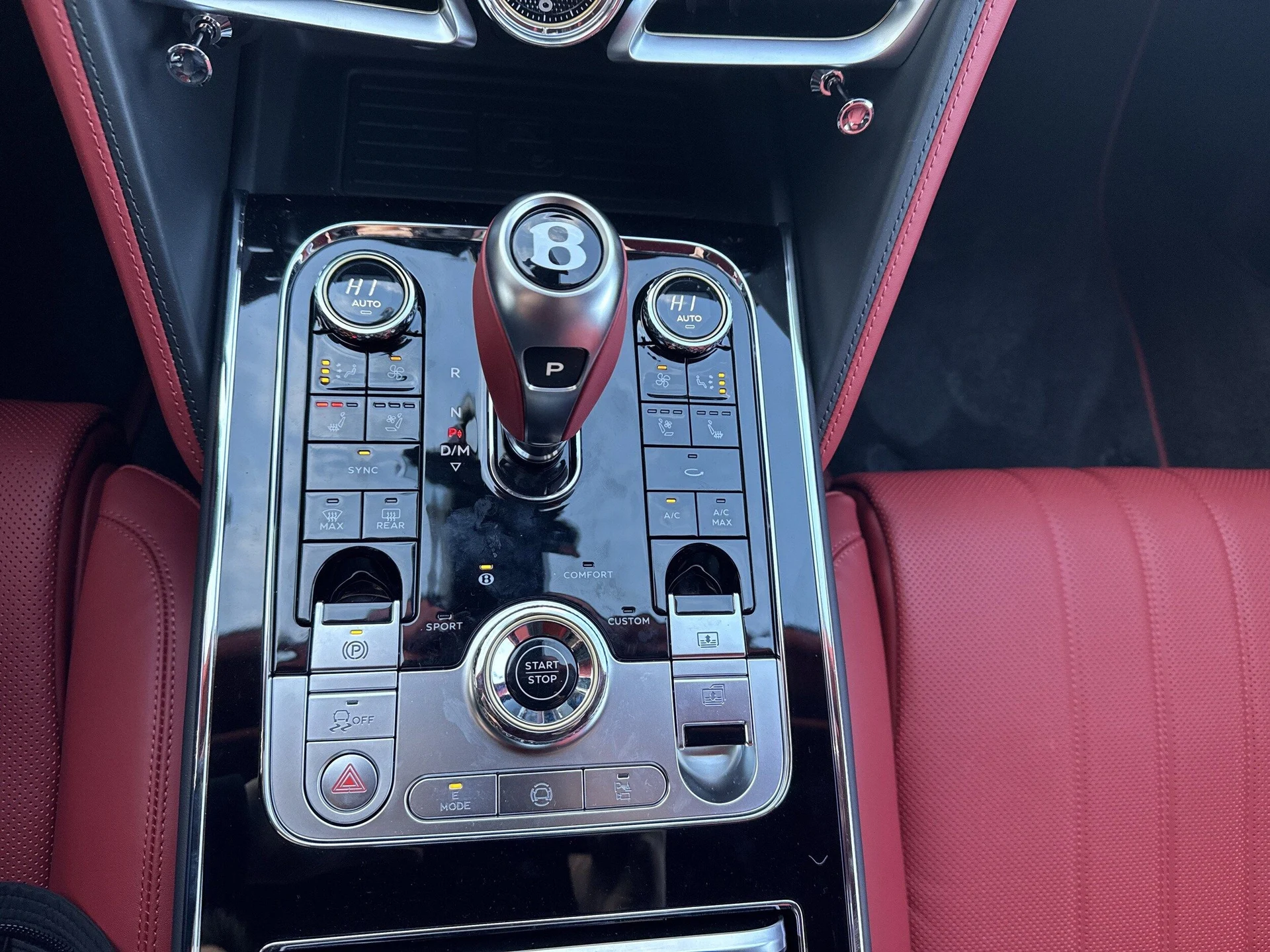 mph016_893348833_251434f9b84b684b70dd02e609cfaa4ex_cb771c4d24