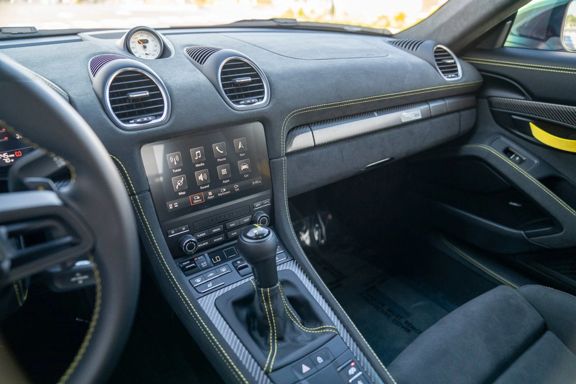 mph016_899716471_399baff1ee218908f3b54a99f75341bcx_e58c955573