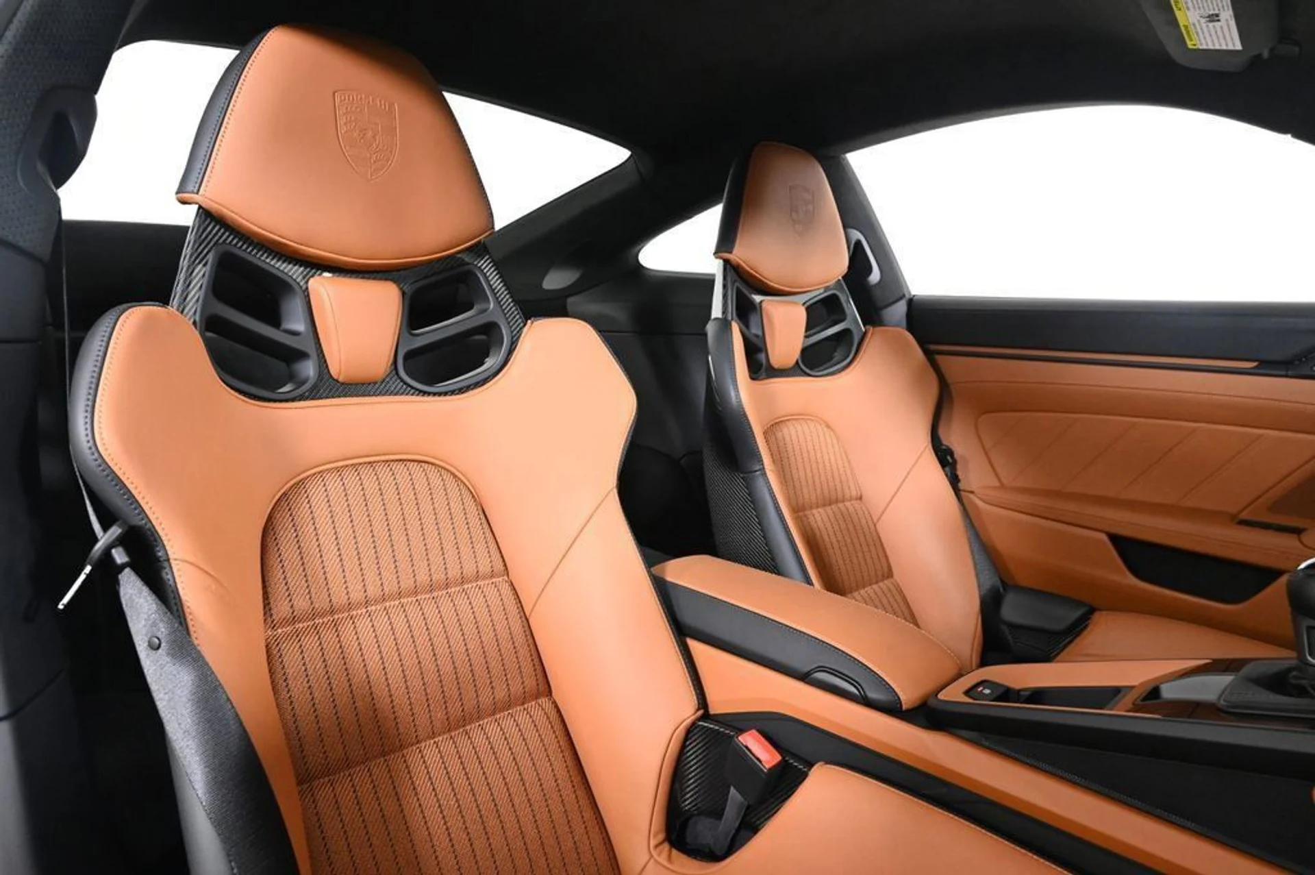 mph016_899939301_936d3cc5d9e1474a8c53216aaaa9622f_177e556f82