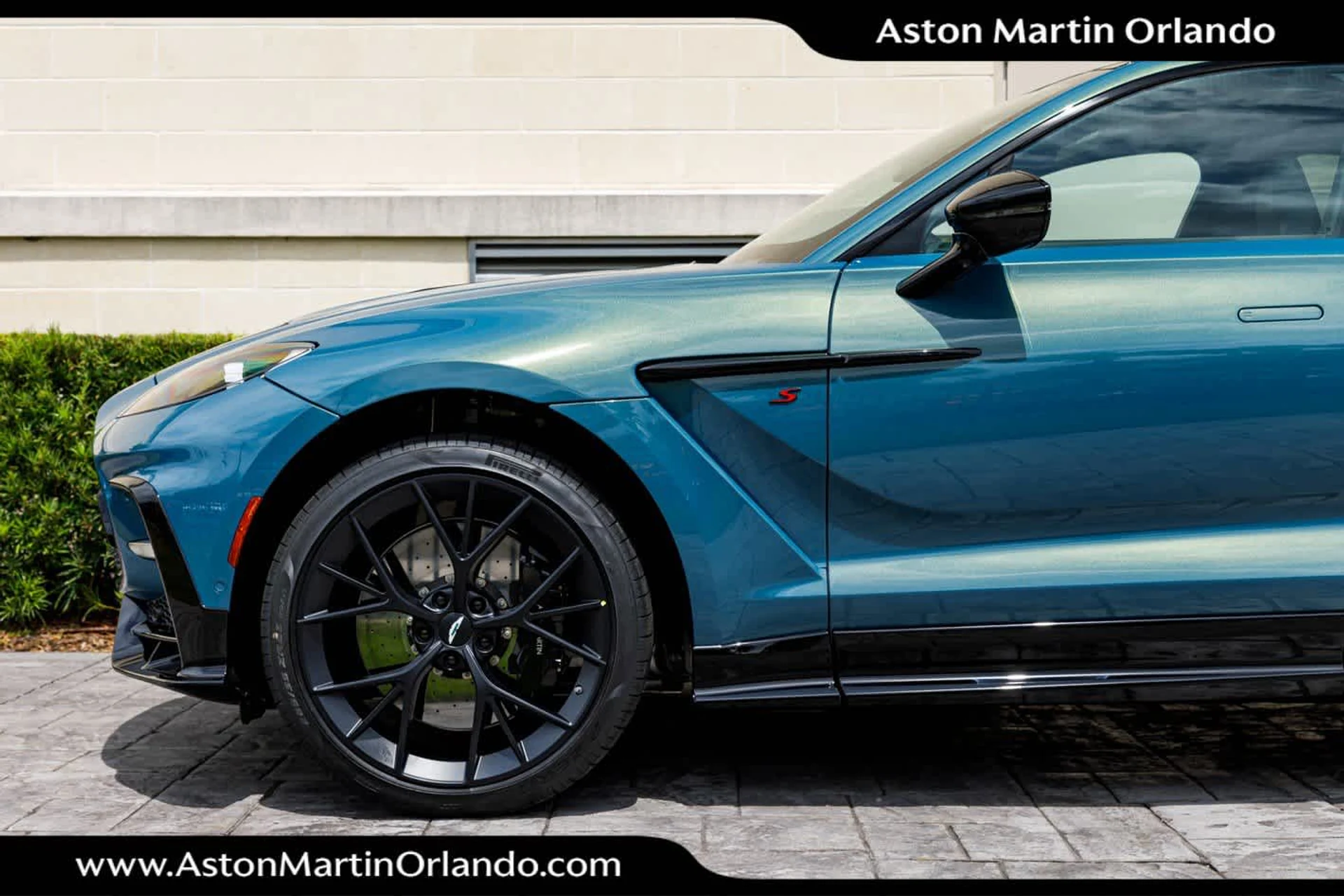 mph016_903605147_17_660a975454