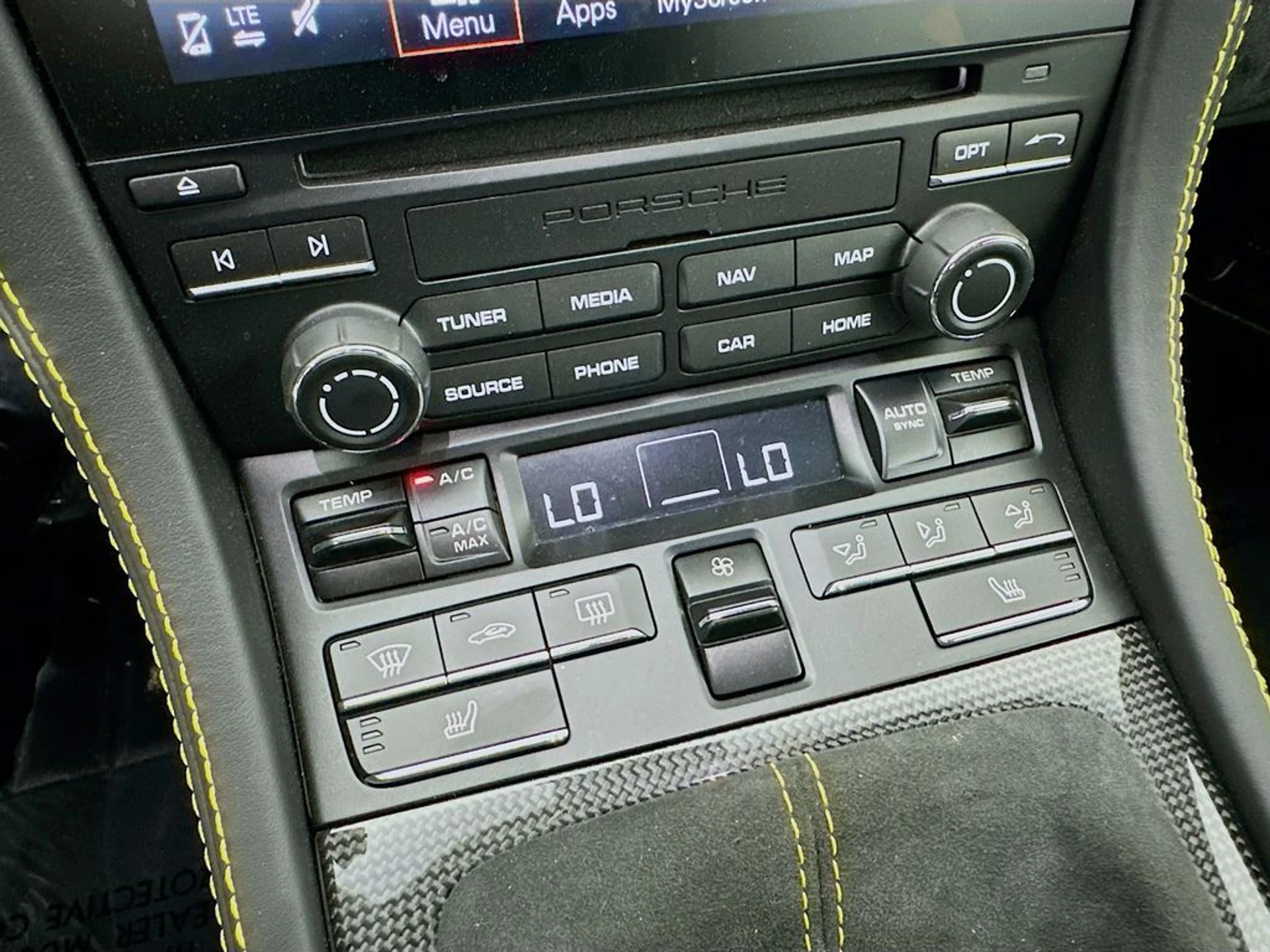 mph016_907862968_edf59f9372844e85ea9975f9a485fdf9x_a40b43bd20