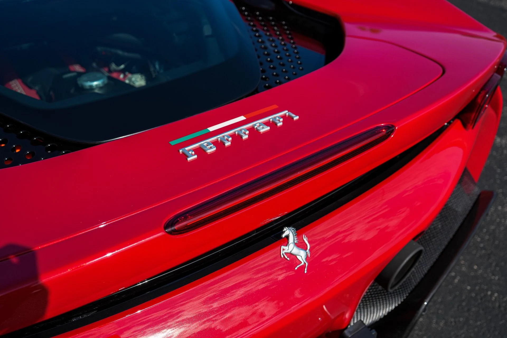 mph016_908520483_Used_2023_Ferrari_SF_90_Spider_1791928068_8269b7d11e