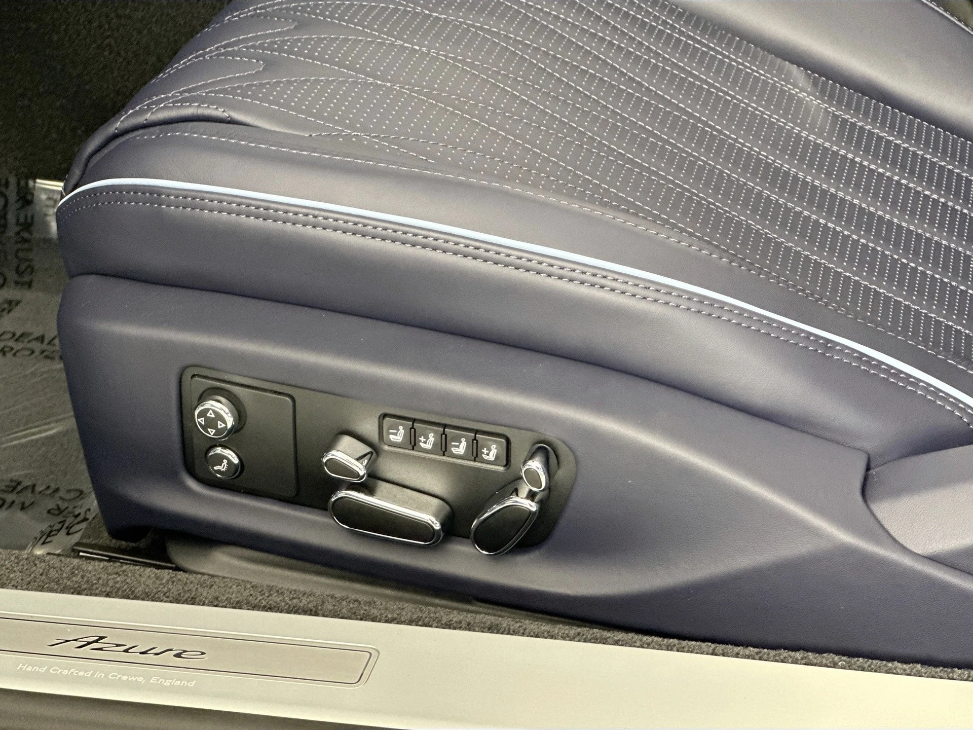 mph016_911196815_17_c2a7ecebcf