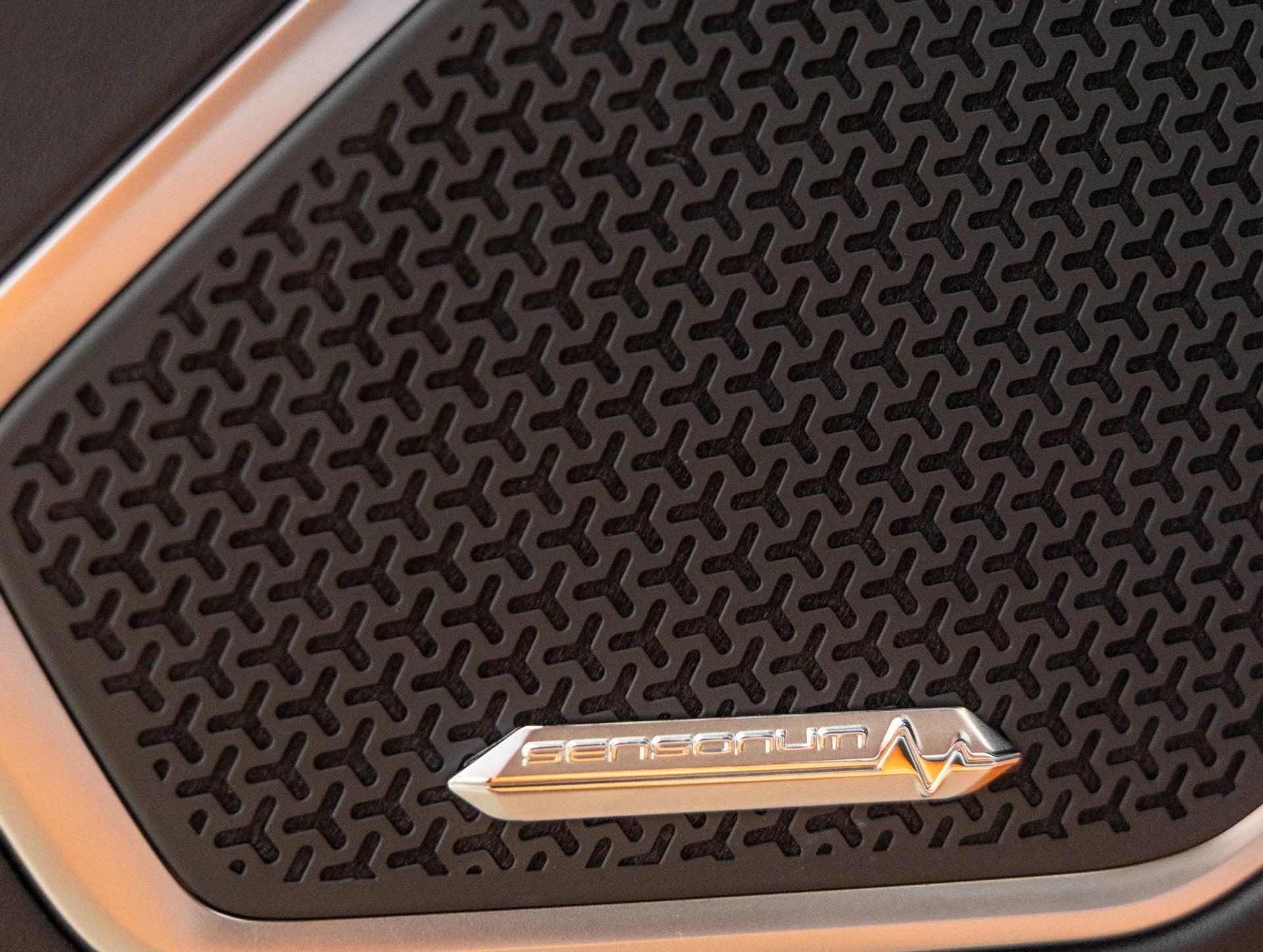 mph016_911226774_17_efbc4a4ce6