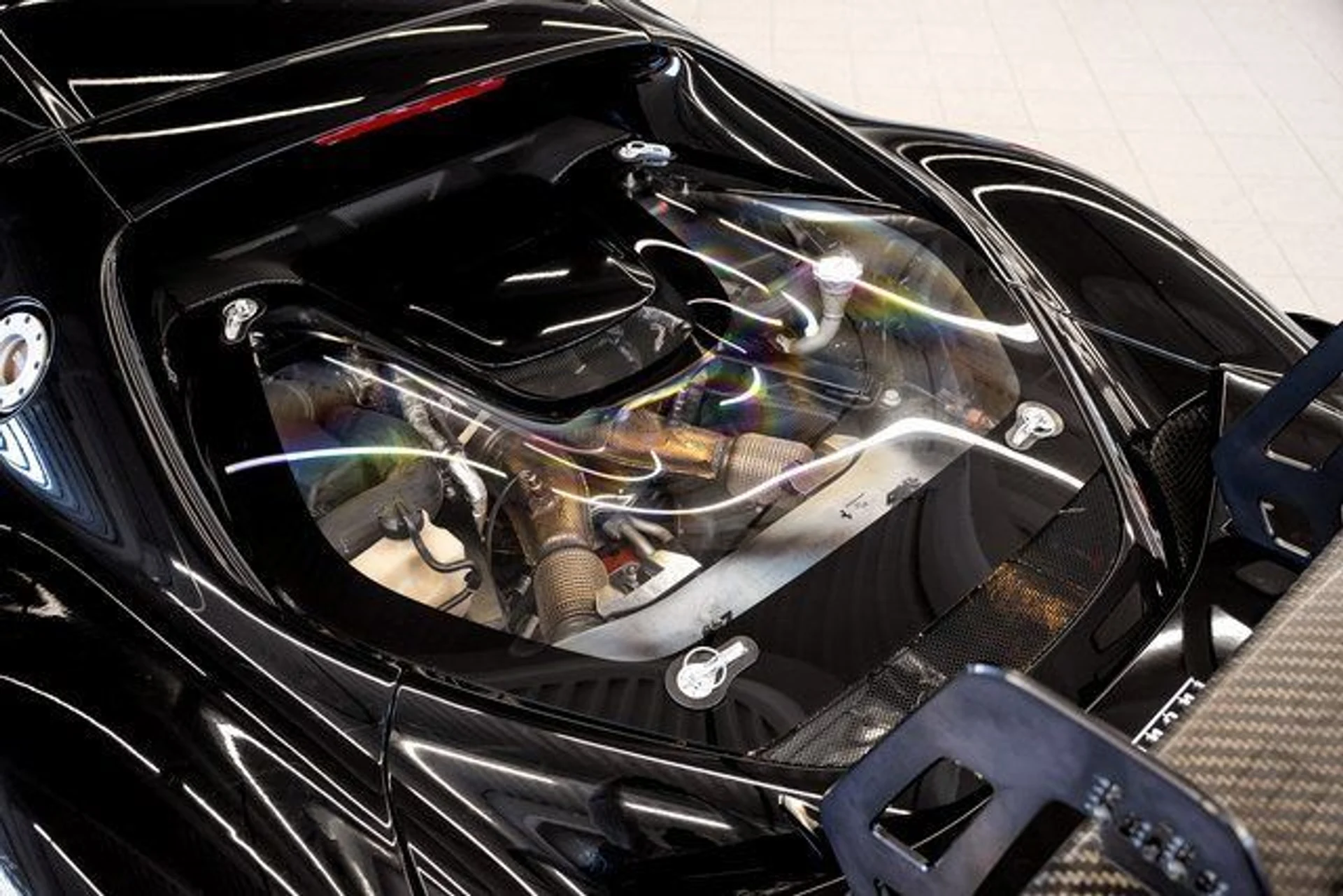 mph016_911317683_fff880905511652ec035f0c4bb51d4c3x_000b6d38da