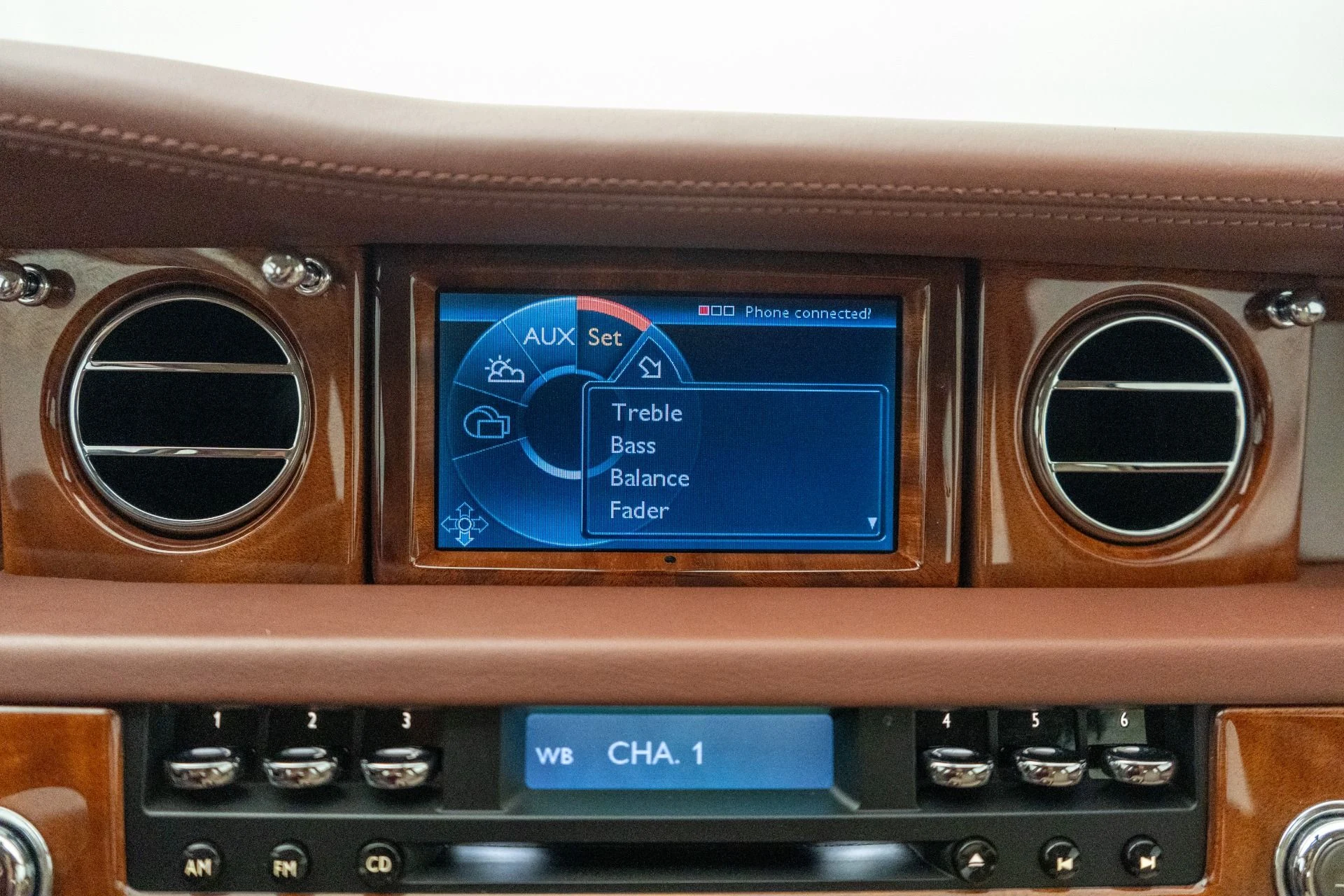 mph016_912970376_Used_2007_Rolls_Royce_Phantom_Two_Tone_Exterior_and_Interior_Chromed_Wheels_1782334657_195675d55a