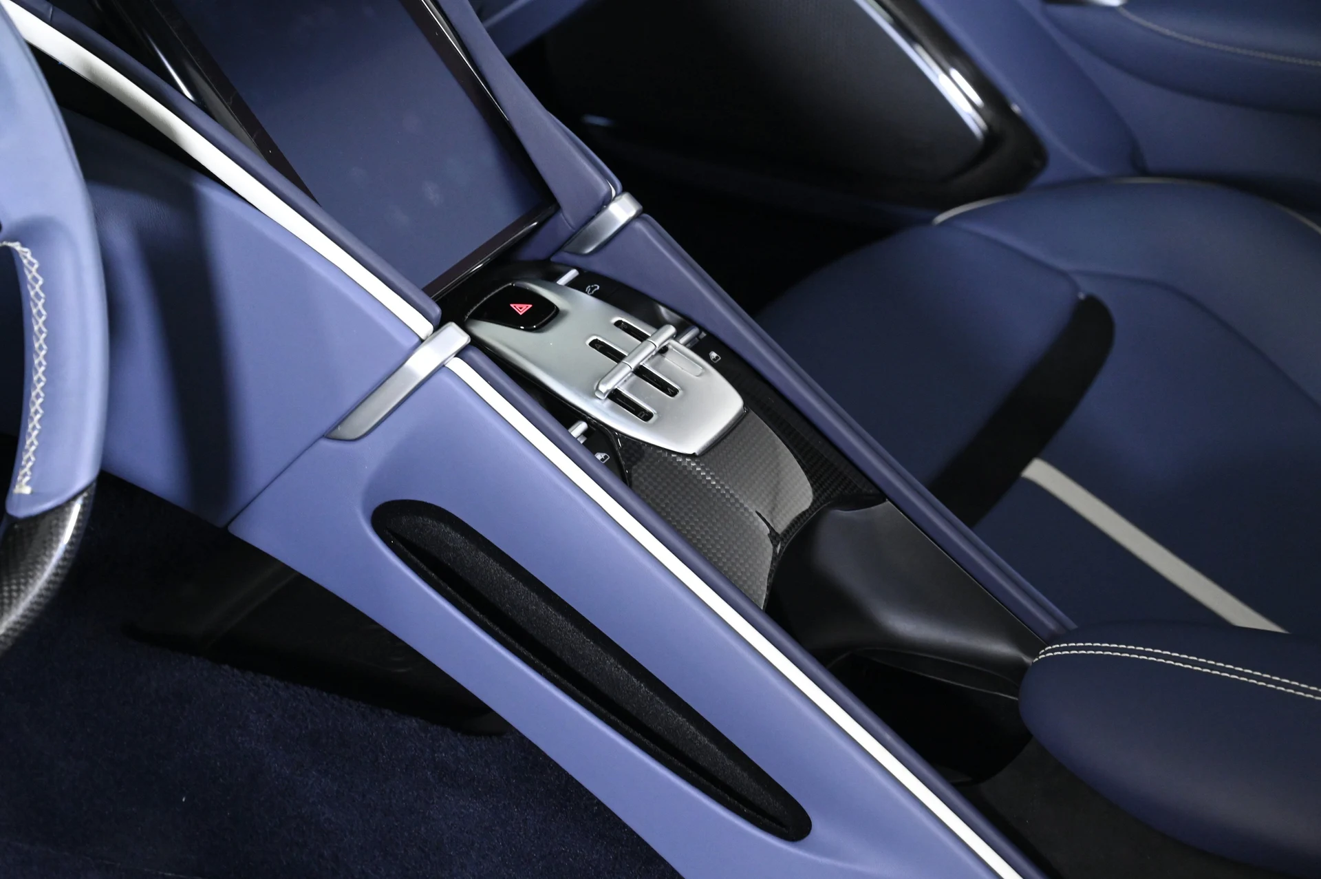 mph016_91411661_0eed64ff848b49378fb844c651a0b44b_e8f38b65e8