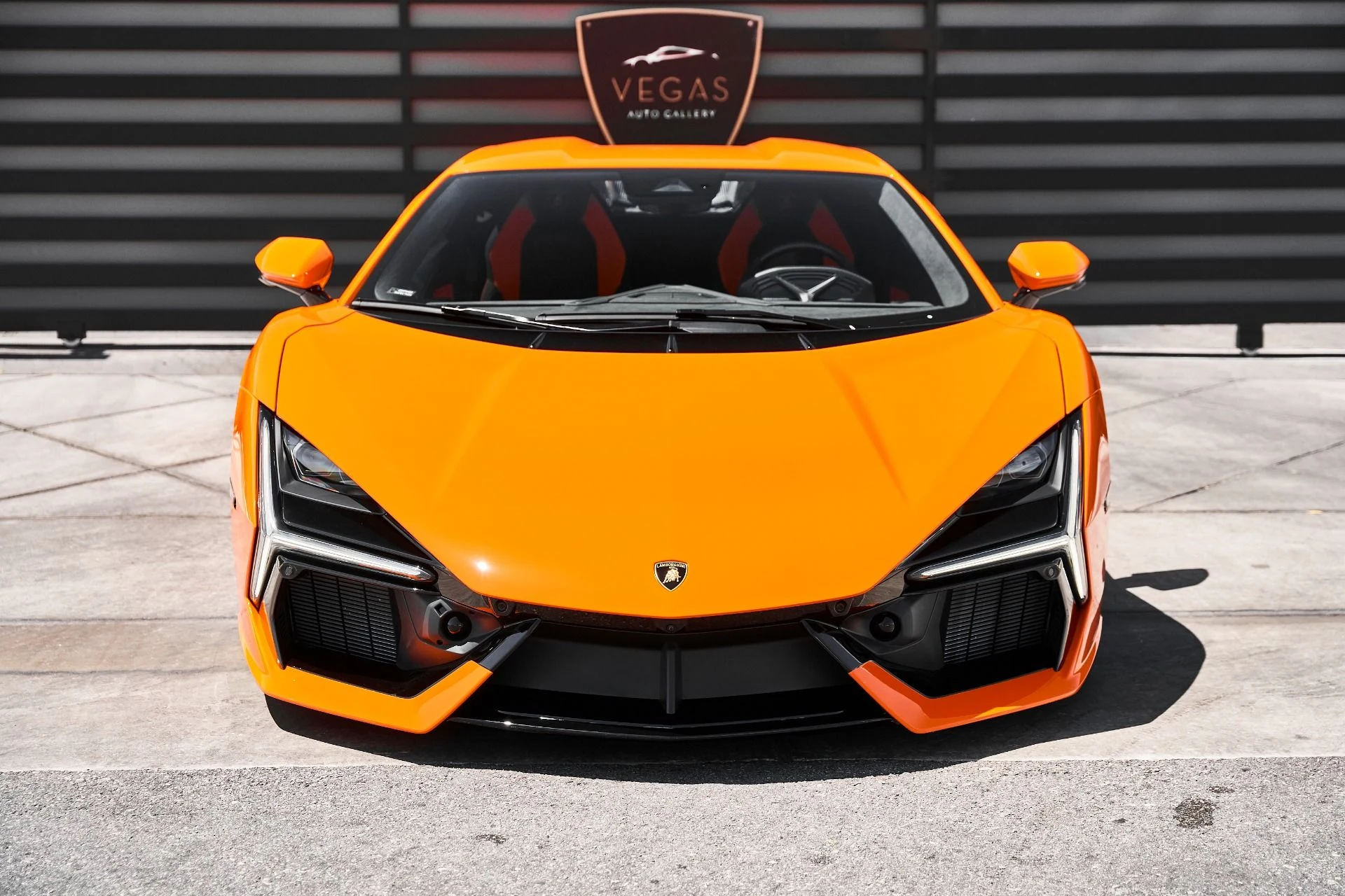 mph016_916621883_Used_2024_Lamborghini_Revuelto_Base_1777394272_1d539909e5