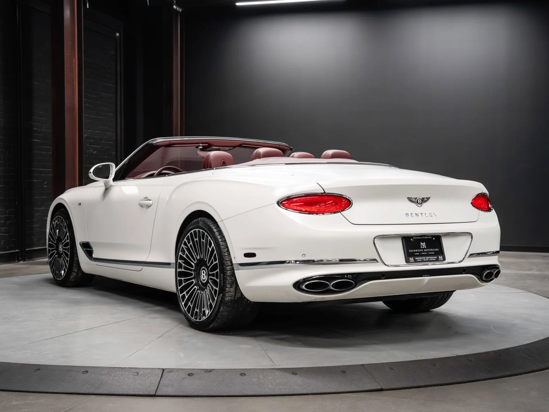 mph016_916789732_bentley_continental_2020_ee462fdd49