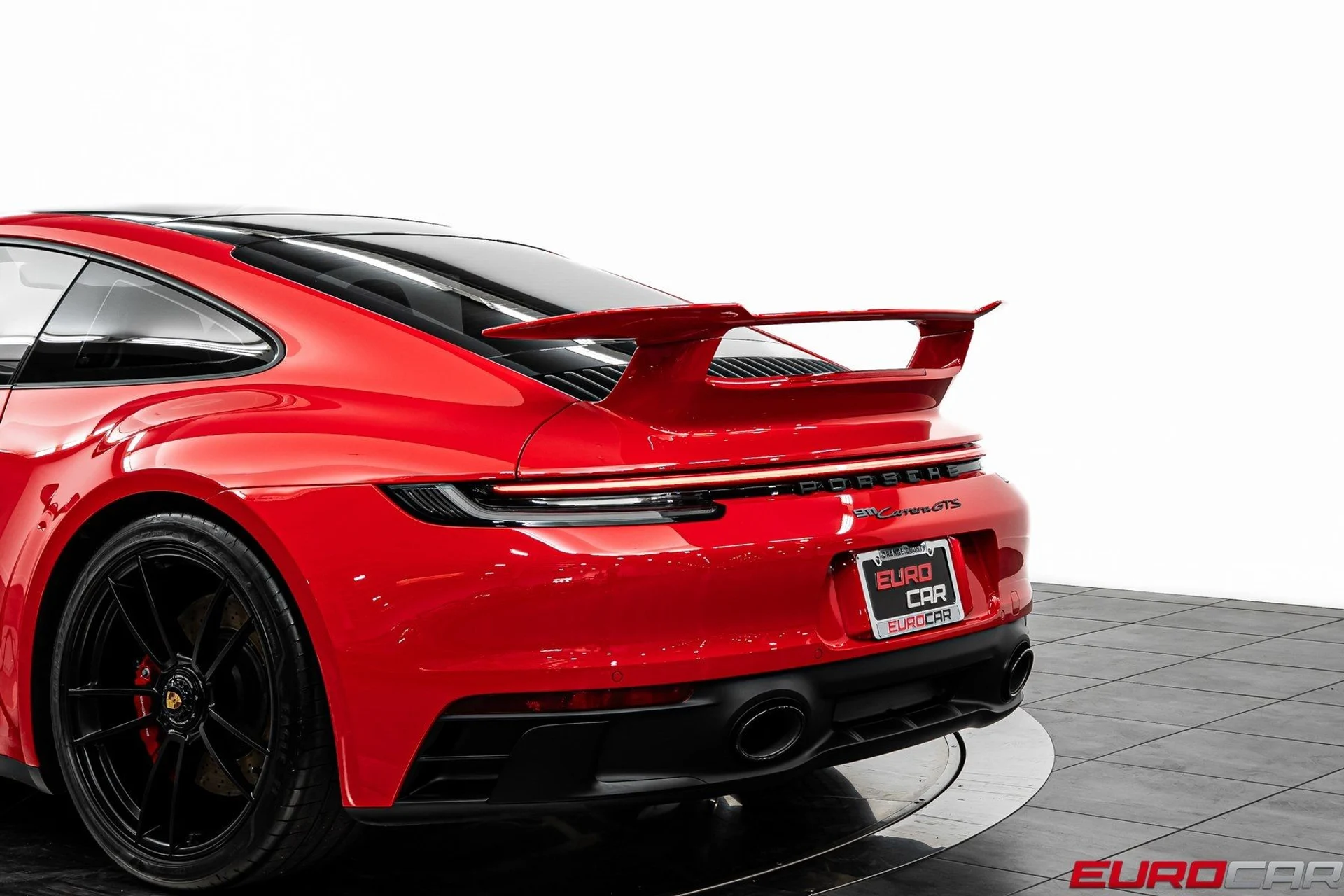 mph016_921979283_image_17_ea0803cc57