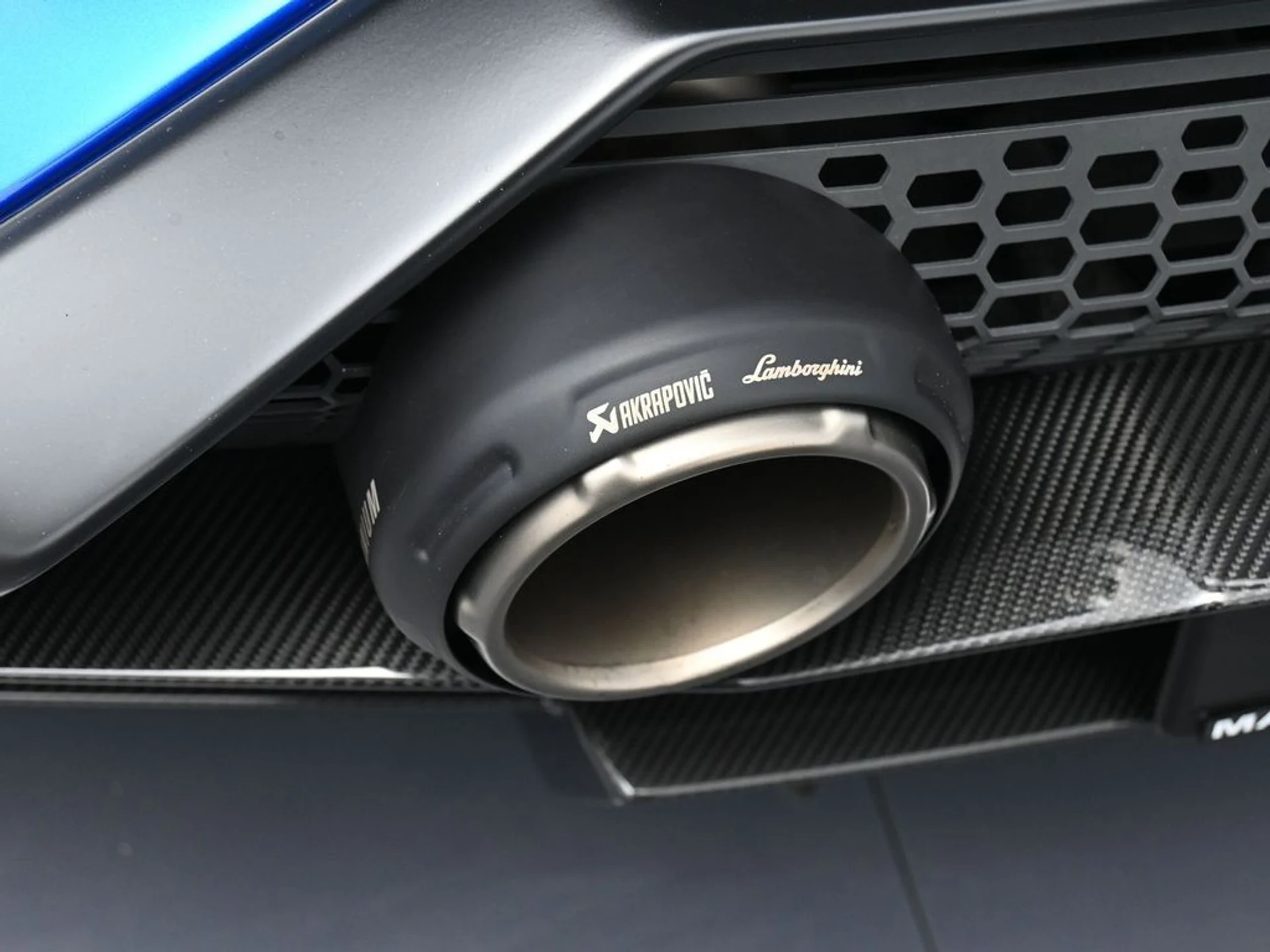 mph016_922484199_image_16_8f022e2133