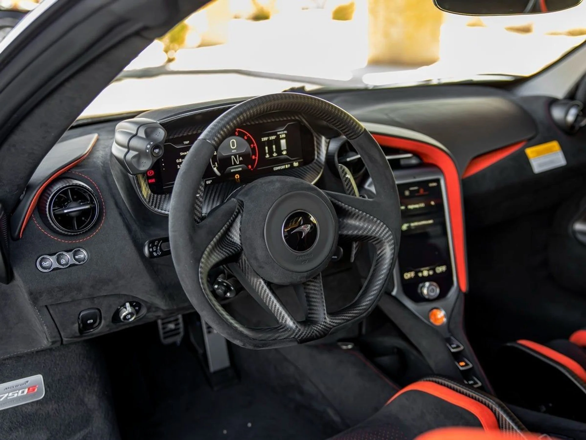 mph016_922977885_17_be31e42176