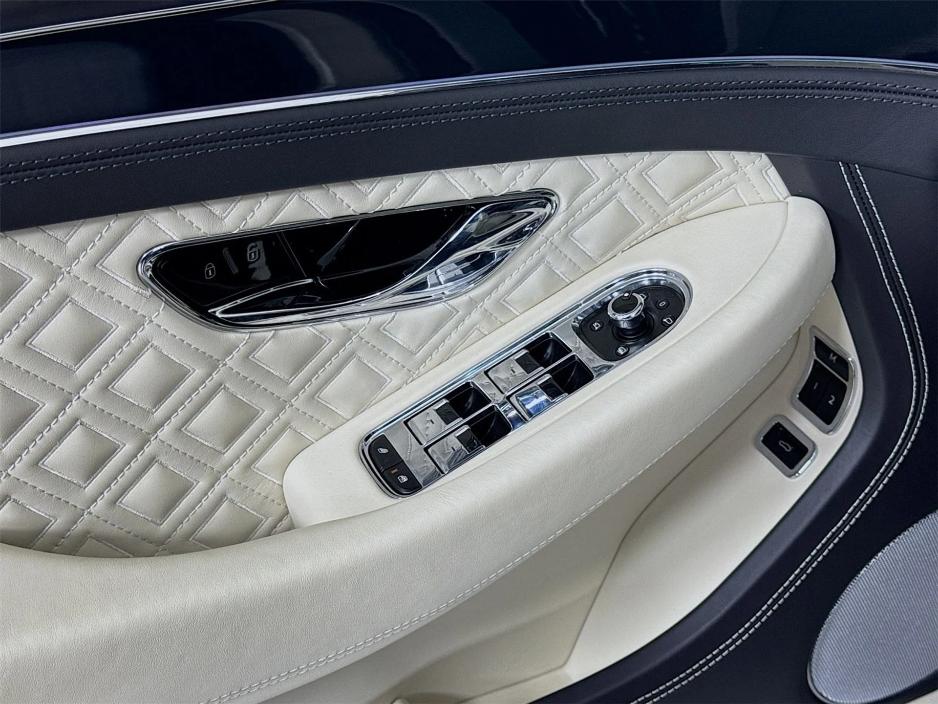 mph016_923426202_140347aa9f166dcfd81275ca57998744x_fd1d4712ea