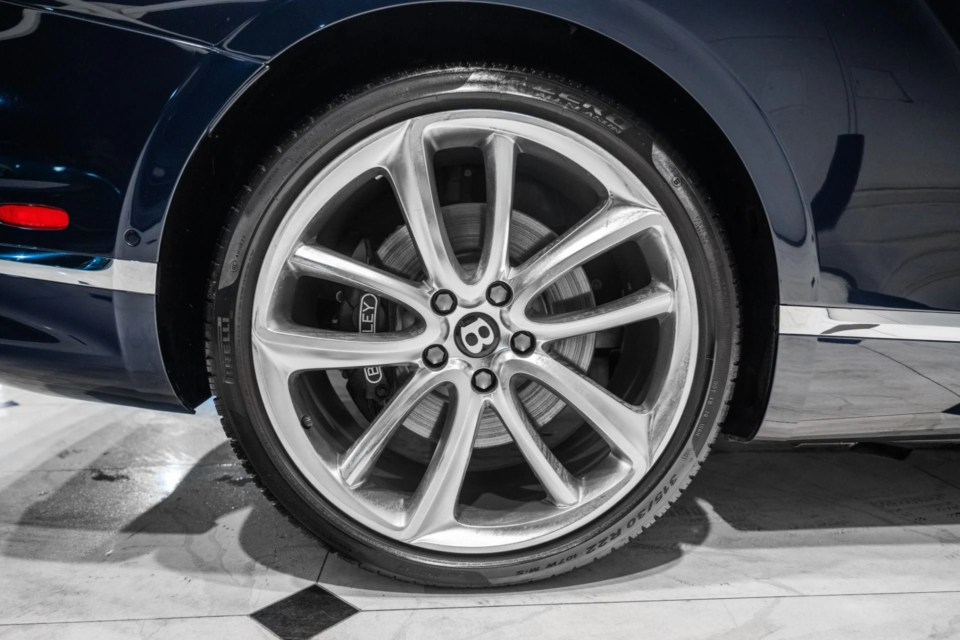 mph016_930632373_Used_2021_Bentley_Continental_GTC_V8_1784573980_c35dcb3d52