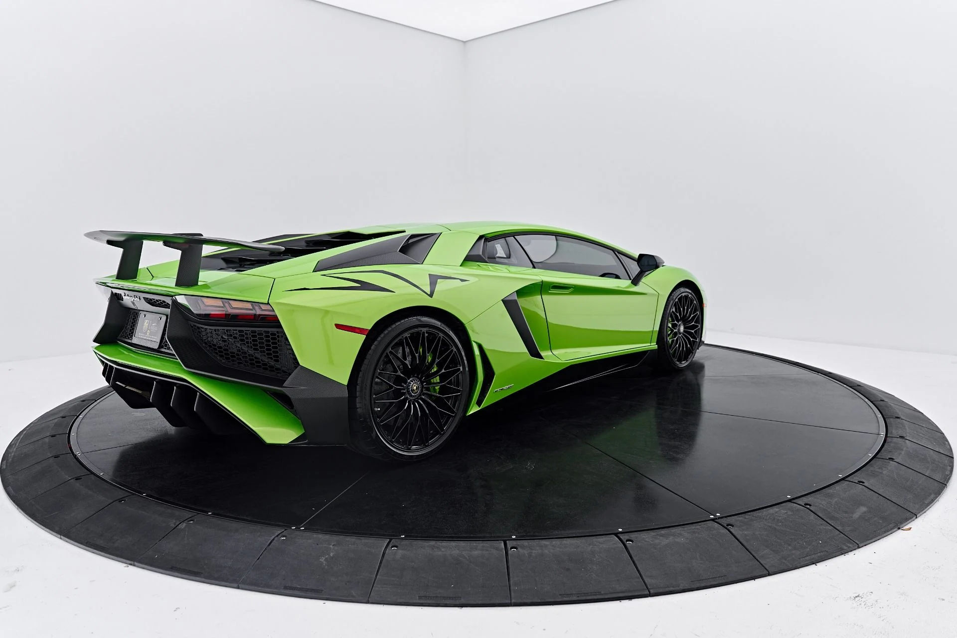 mph016_931671158_Used_2016_Lamborghini_Aventador_LP_750_4_Super_Veloce_1791227455_4a8b0cced0