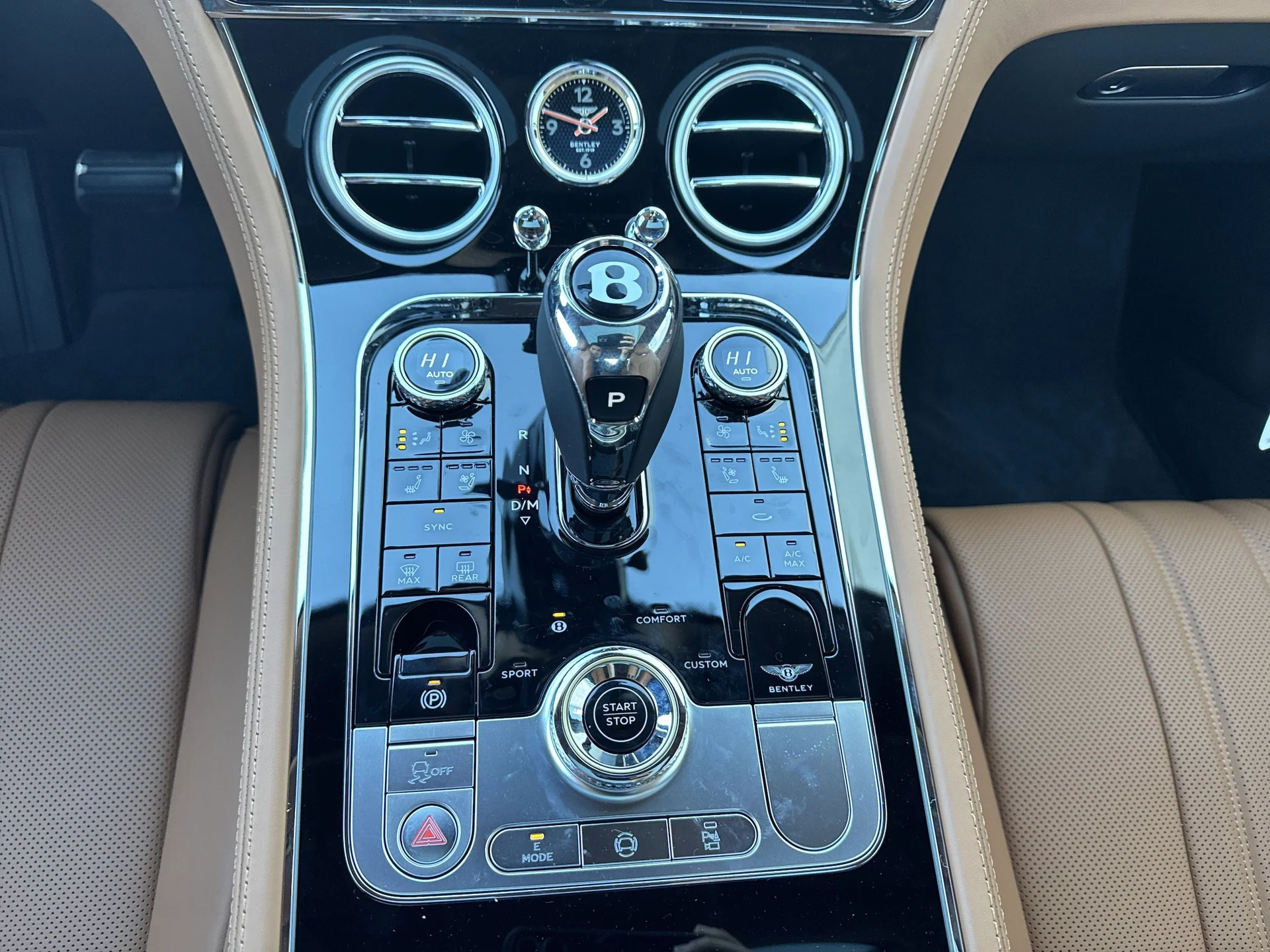 mph016_932587276_0ef8c0f6addc77d731f5931000ddc78dx_3c5525d82f