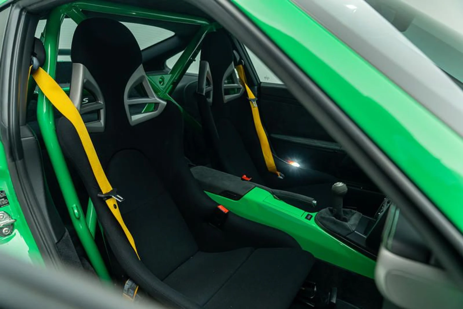 mph016_933877758_D951_E468_4175_4_C44_BC_3_F_4_E42823_D24_B7_2715e794b3