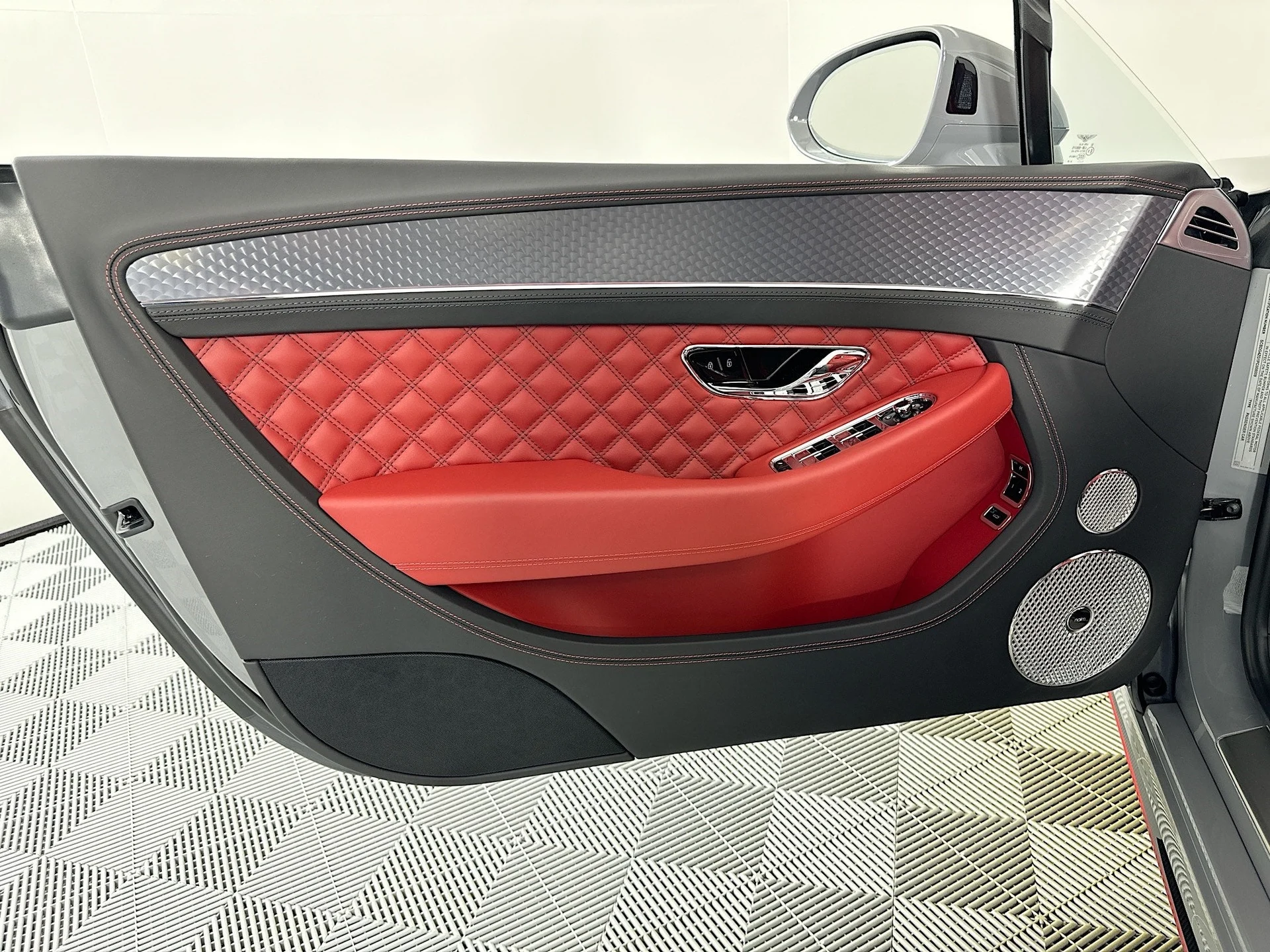 mph016_934865697_17_369ce066ae