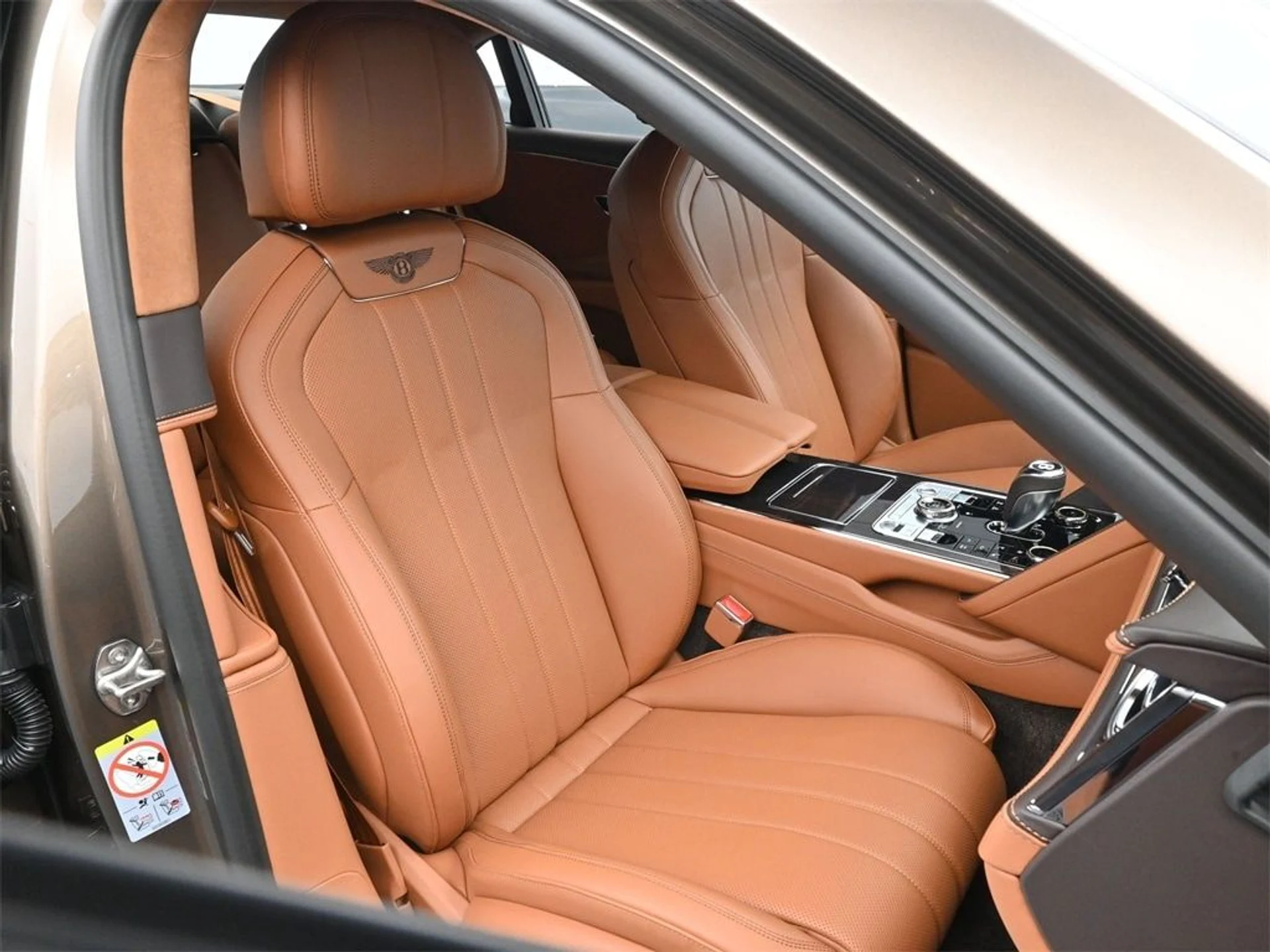 mph016_93822668_a2d3cd624aa57a6fef21a40cc63aa094x_9f1c9c9f92