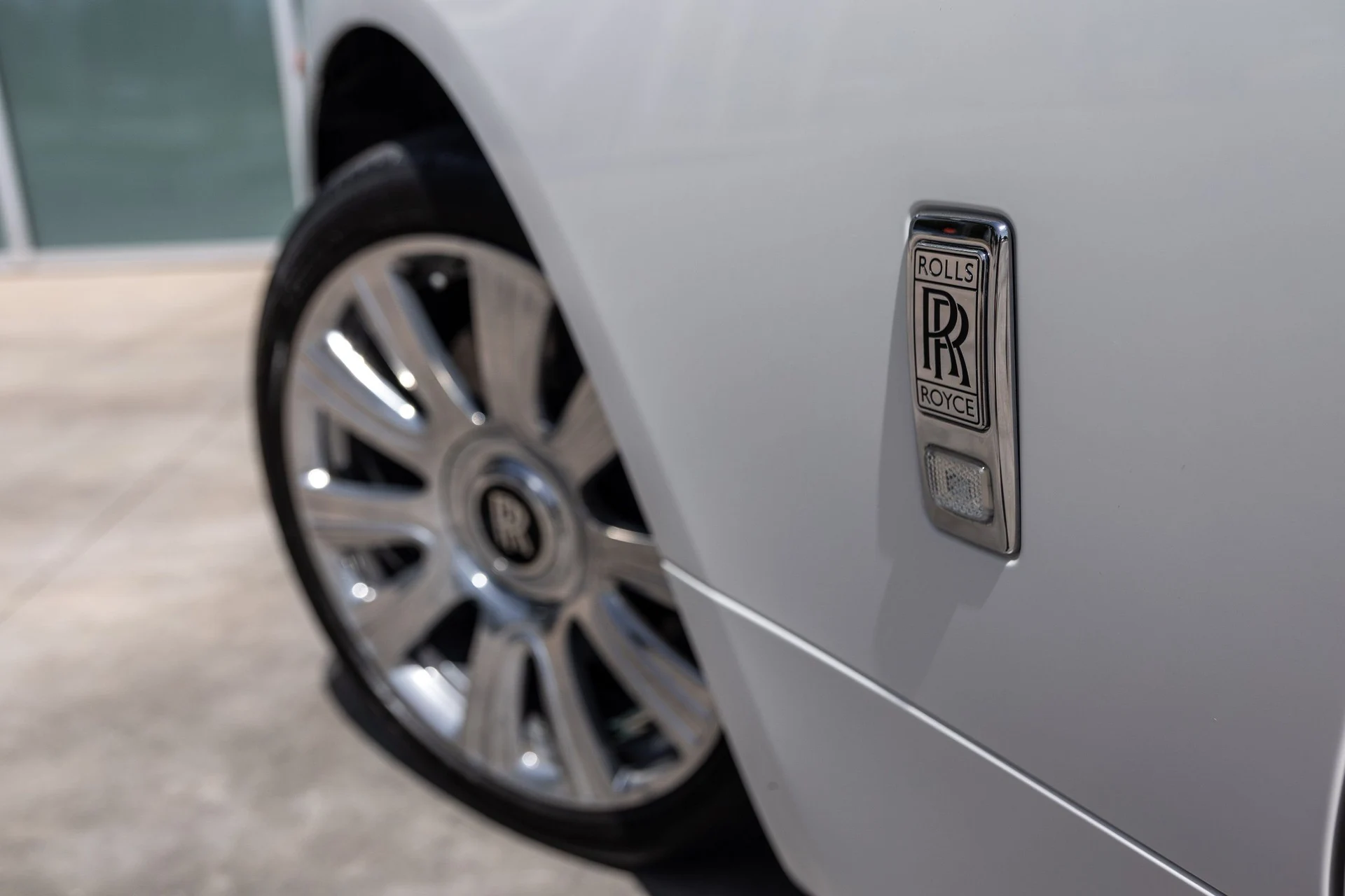 mph016_93938821_Hi_Tech_Luxury_Imports_LLC_SCA_666_D50_HU_107224_image_16_4c57860cbf